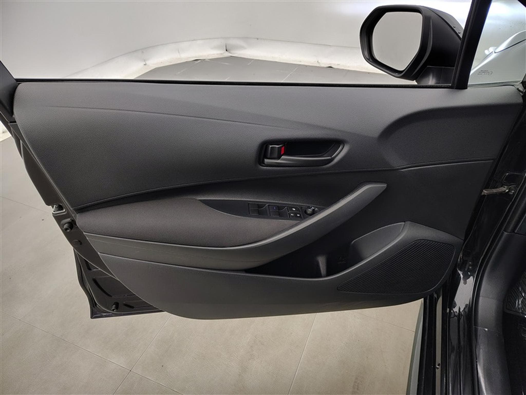 Toyota Corolla (2022) - Photo 17