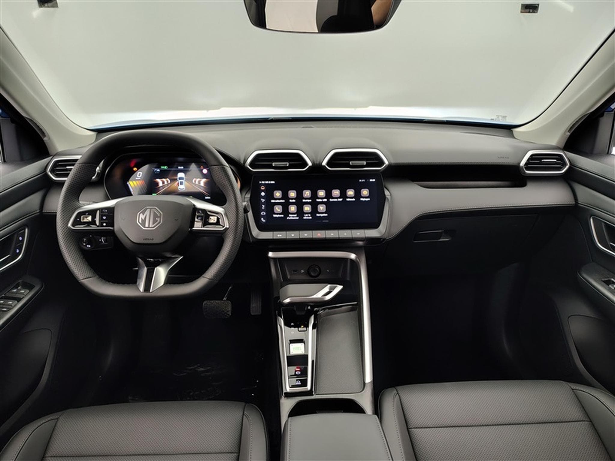 MG ZS 1.5 Hybrid+ Luxury NAVI / FULL LED / CUIR / CAMERA 360 (2026) - Foto 8