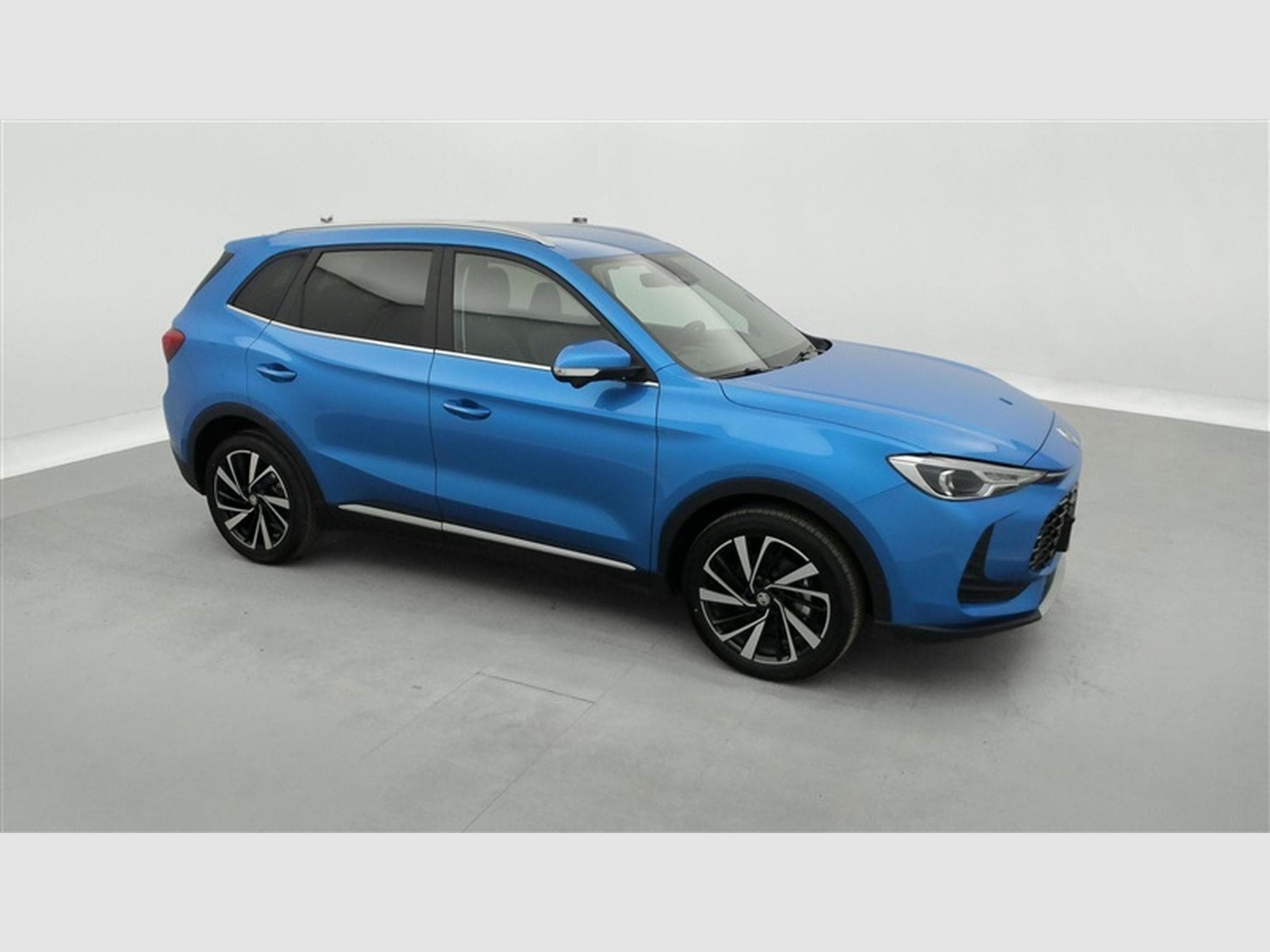 MG ZS 1.5 Hybrid+ Luxury NAVI / FULL LED / CUIR / CAMERA 360 (2026) - Foto 24