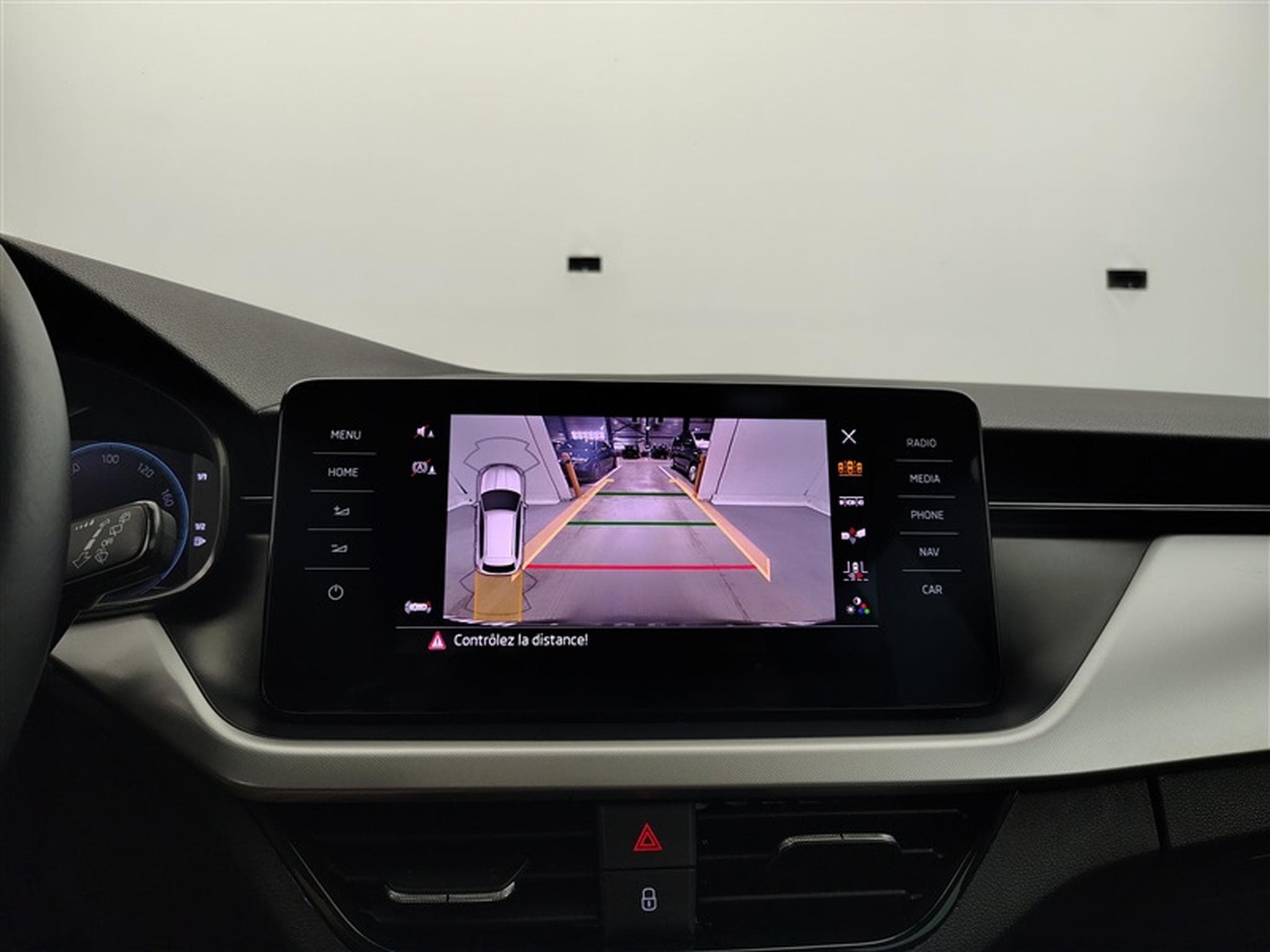 Skoda Kamiq 1.0 TSI 110cv DSG Ambition NAVI / FULL LED / CARPLAY (2024) - Photo 17
