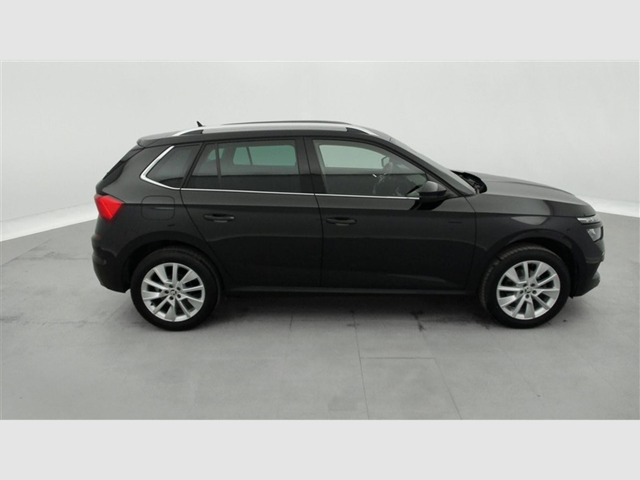 Skoda Kamiq 1.0 TSI 110cv DSG Ambition NAVI / FULL LED / CARPLAY (2024) - Photo 23