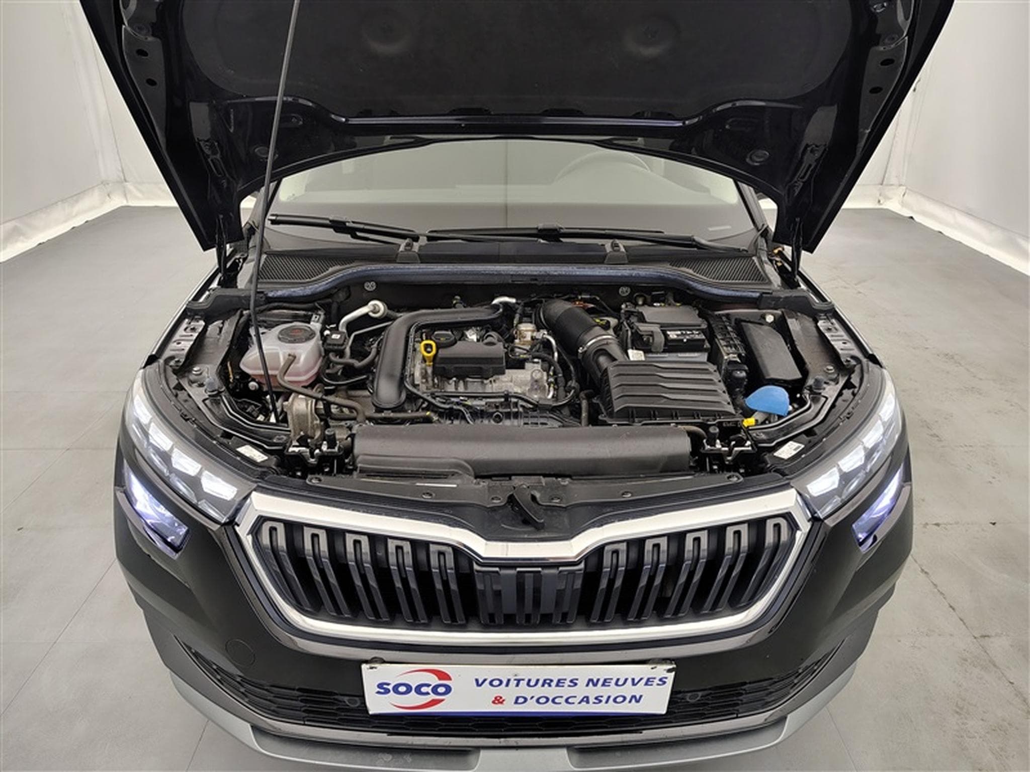 Skoda Kamiq 1.0 TSI 110cv DSG Ambition NAVI / FULL LED / CARPLAY (2024) - Photo 18