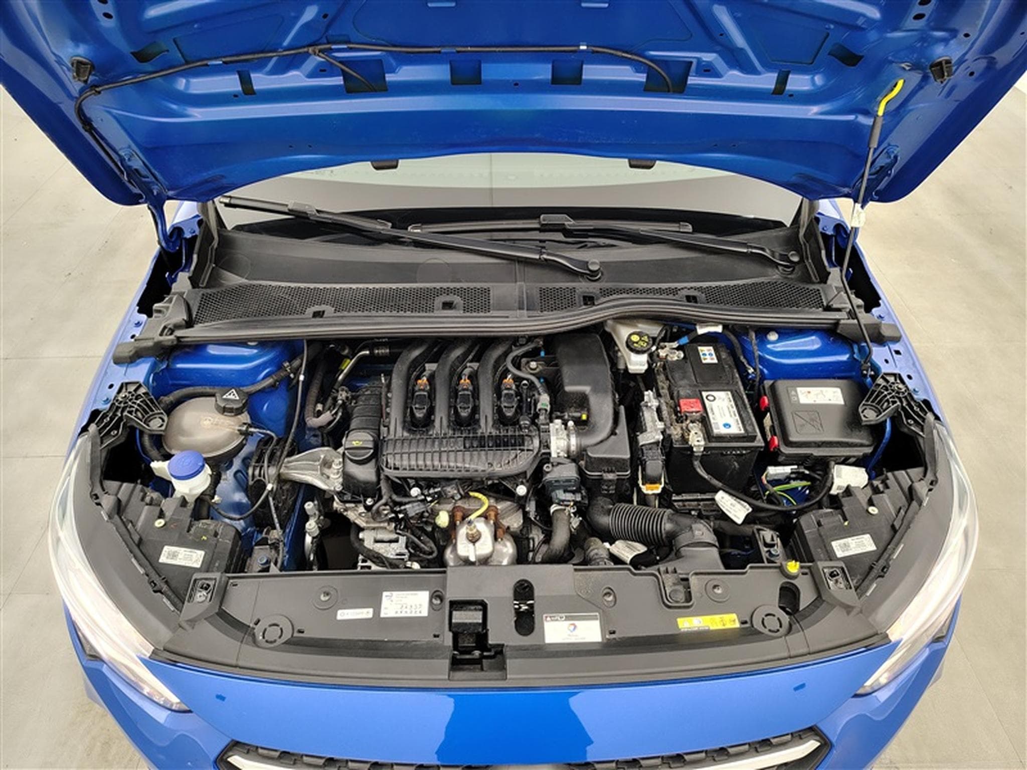 Opel Corsa 1.2i Edition CARPLAY / ALU (2023) - Photo 18
