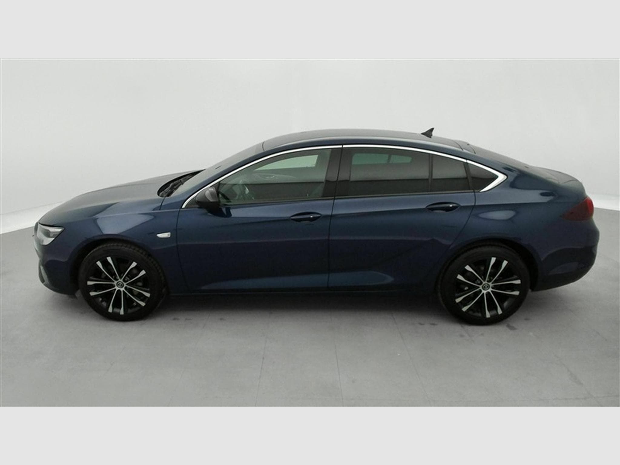 Opel Insignia 1.5 Turbo D 122Cv Elegance CARPLAY / FULL LED / CUIR / CAM (2021) - Photo 3