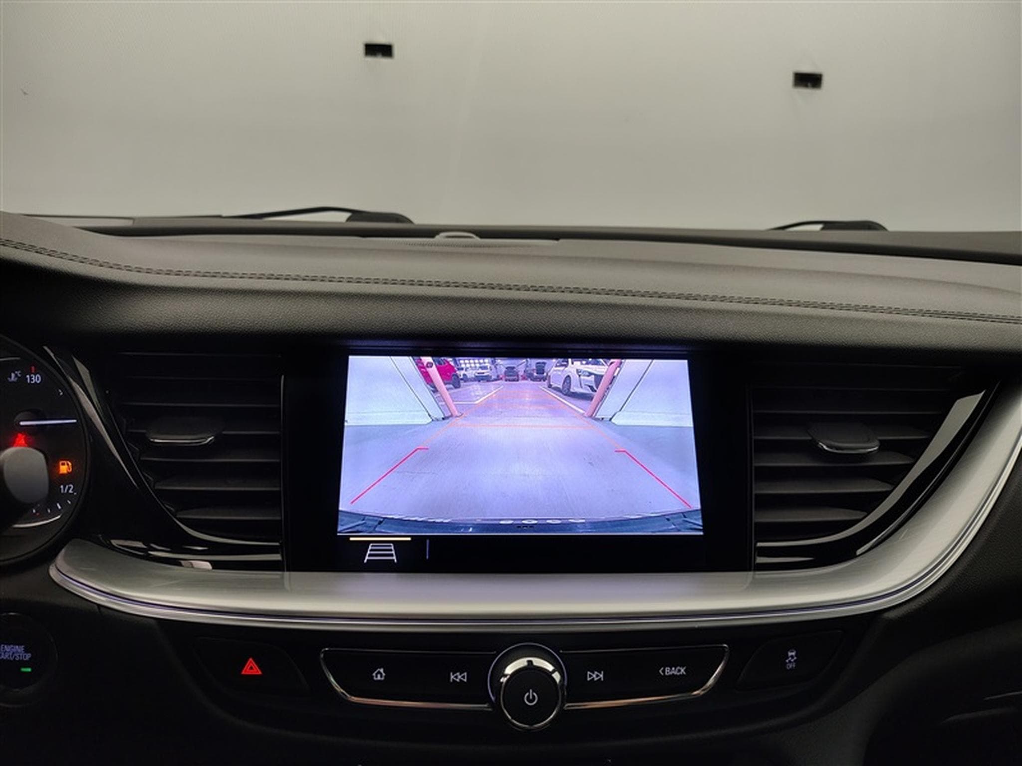 Opel Insignia 1.5 Turbo D 122Cv Elegance CARPLAY / FULL LED / CUIR / CAM (2021) - Photo 17