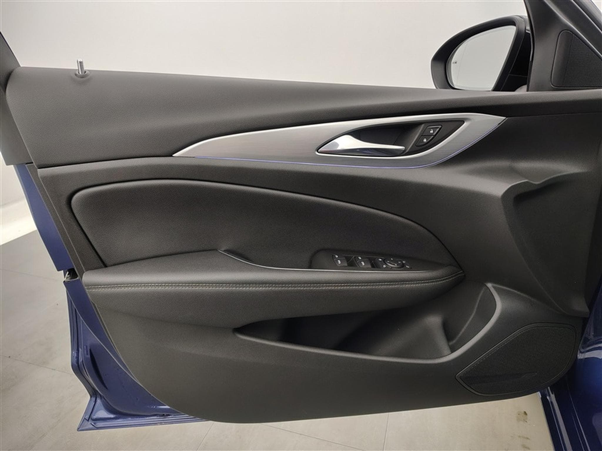 Opel Insignia 1.5 Turbo D 122Cv Elegance CARPLAY / FULL LED / CUIR / CAM (2021) - Photo 16