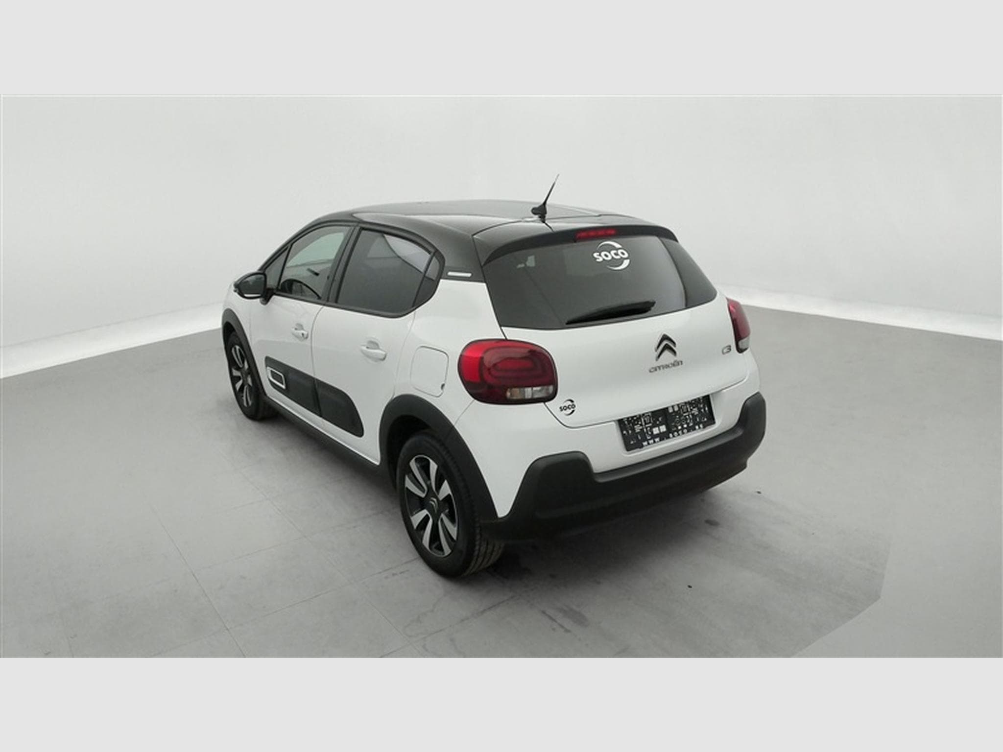Citroen C3 1.2i PureTech Shine CARPLAY / FULL LED / JA 16" (2023) - Photo 2