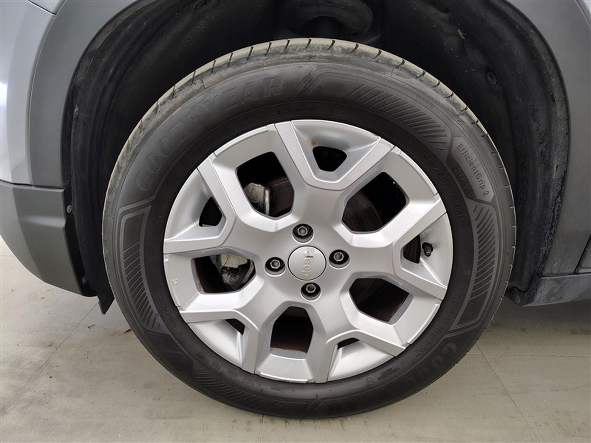 Jeep Avenger 1.2 Turbo 100cv Altitude NAVI / FULL LED / CUIR PARTIEL /CAM (2025) - Photo 6