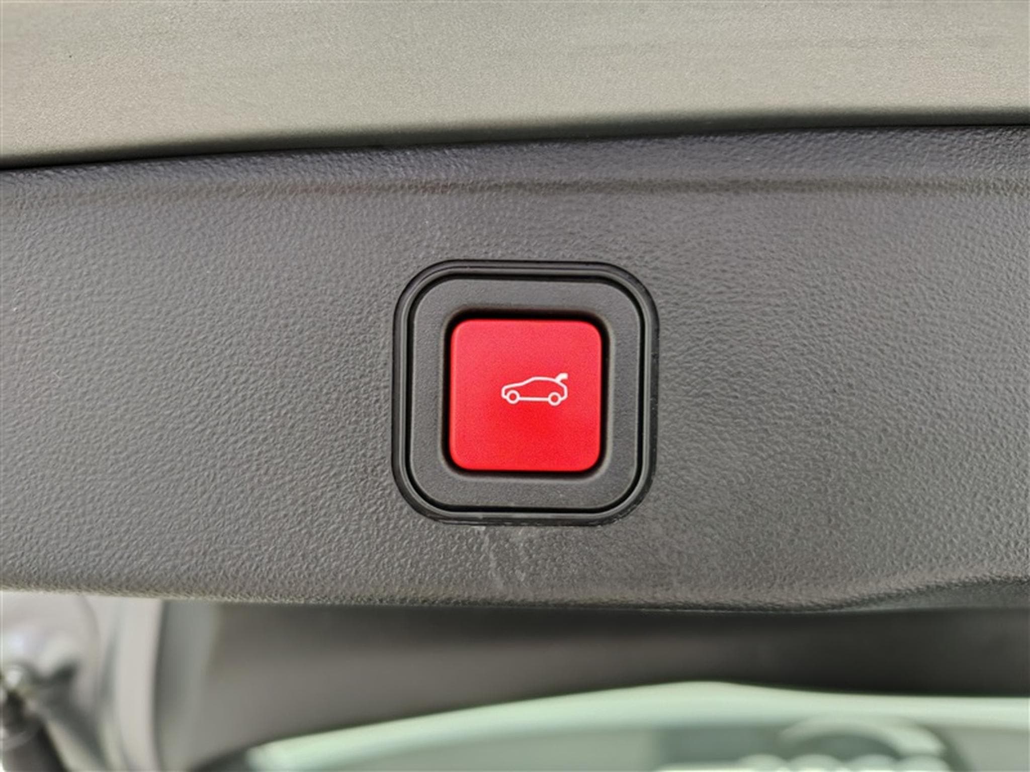 Jeep Avenger 1.2 Turbo 100cv Altitude NAVI / FULL LED / CUIR PARTIEL /CAM (2025) - Photo 19