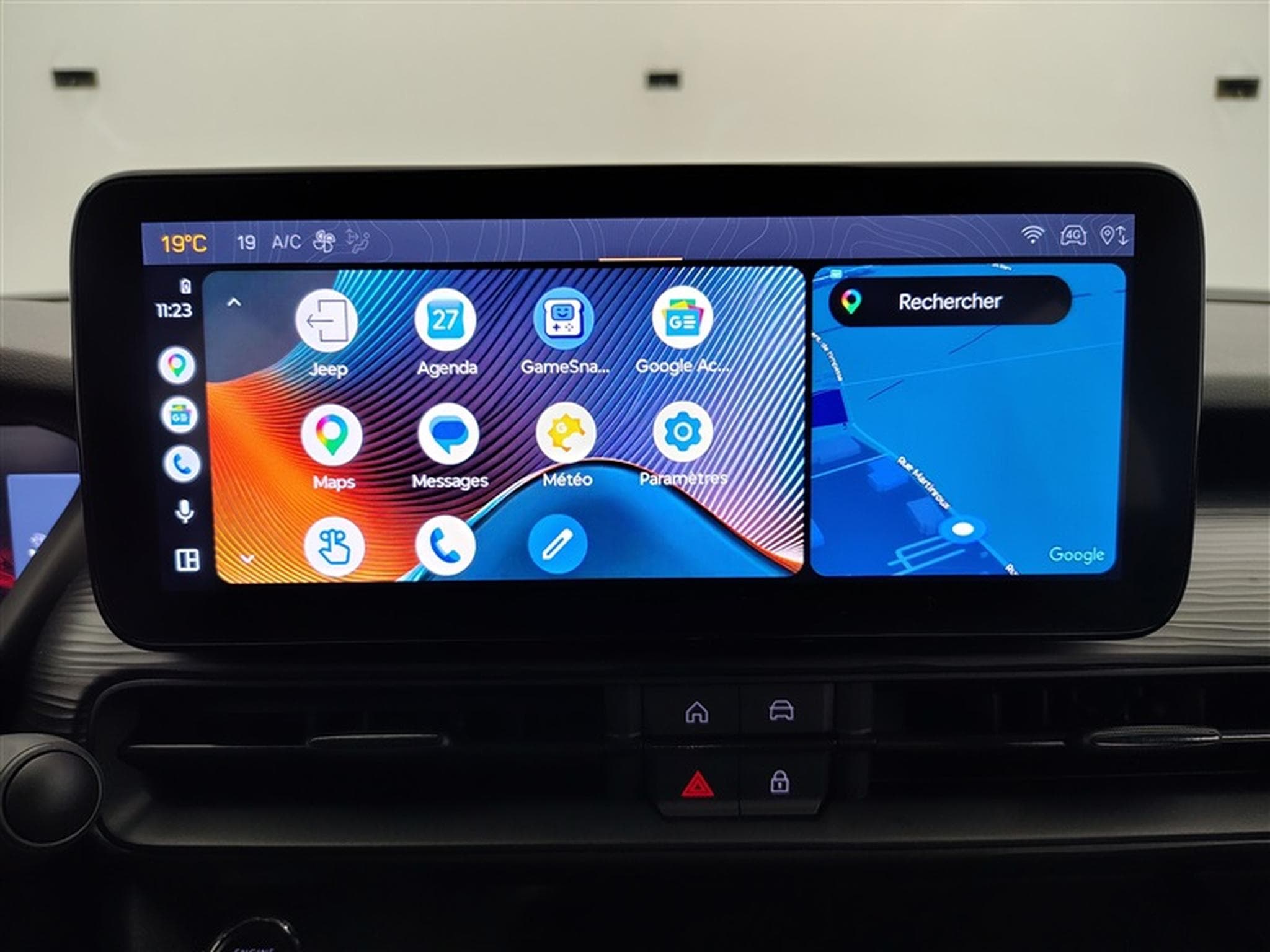 Jeep Avenger 1.2 Turbo 100cv Altitude NAVI / FULL LED / CUIR PARTIEL /CAM (2025) - Photo 21