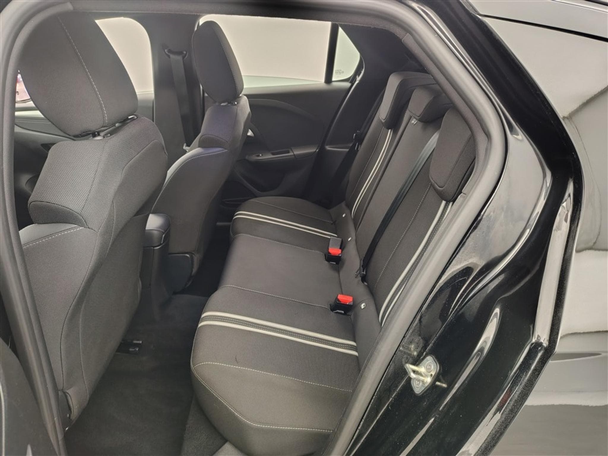 Opel Corsa 1.2 Turbo GS Line AT8 CARPLAY / FULL LED / S-CUIR (2025) - Foto 13