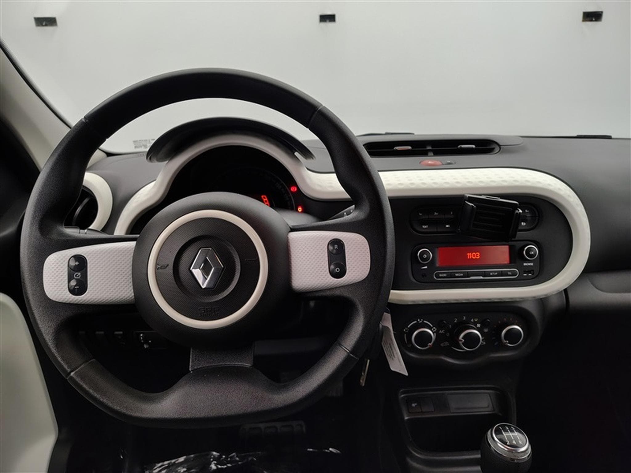 Renault Twingo 1.0i SCe Life CLIM / PDC (2021) - Foto 9