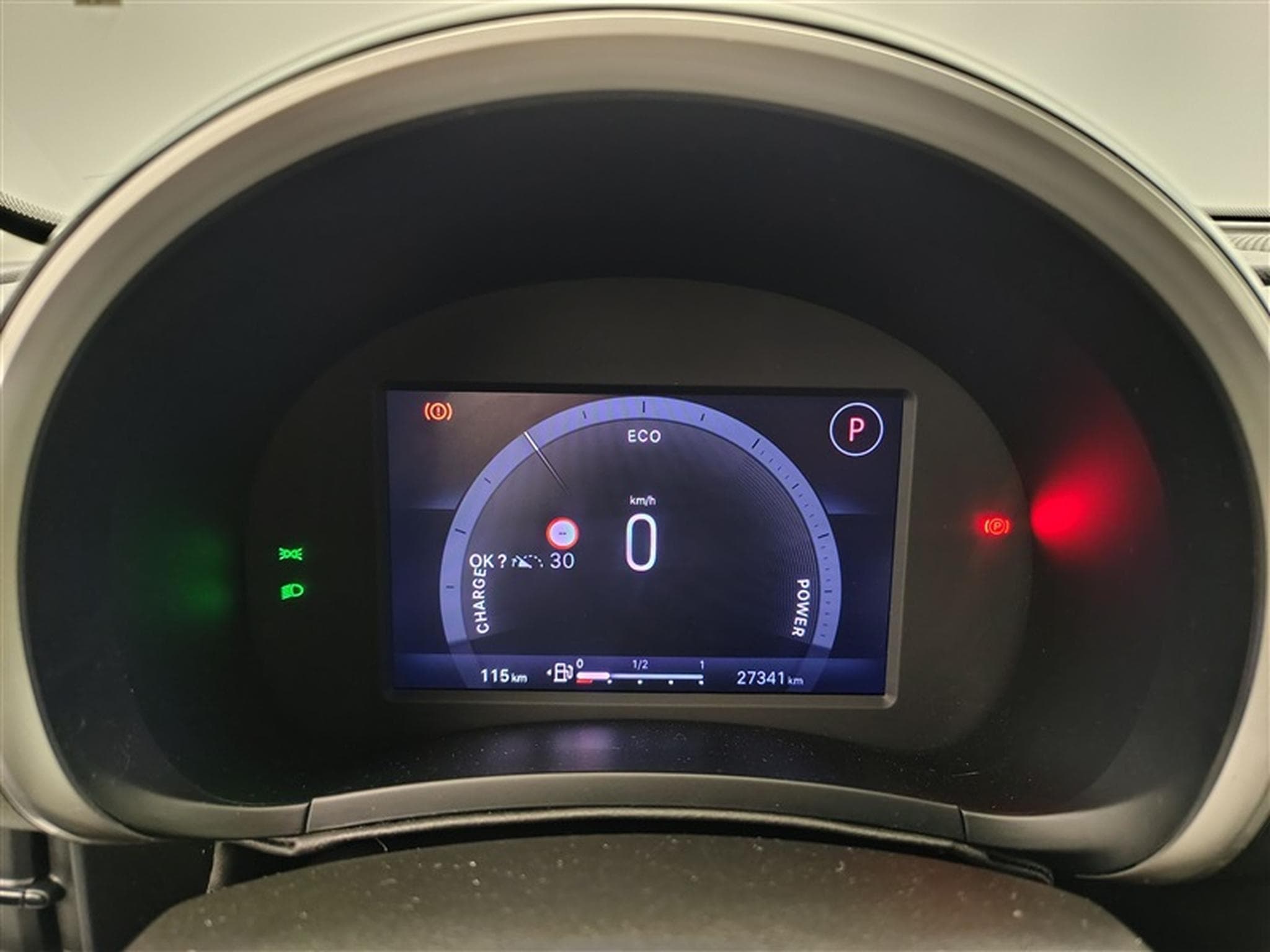 Fiat 600 1.2 Hybrid DCT Pop CARPLAY / FULL LED / KEYLESS / CAMERA (2024) - Photo 10