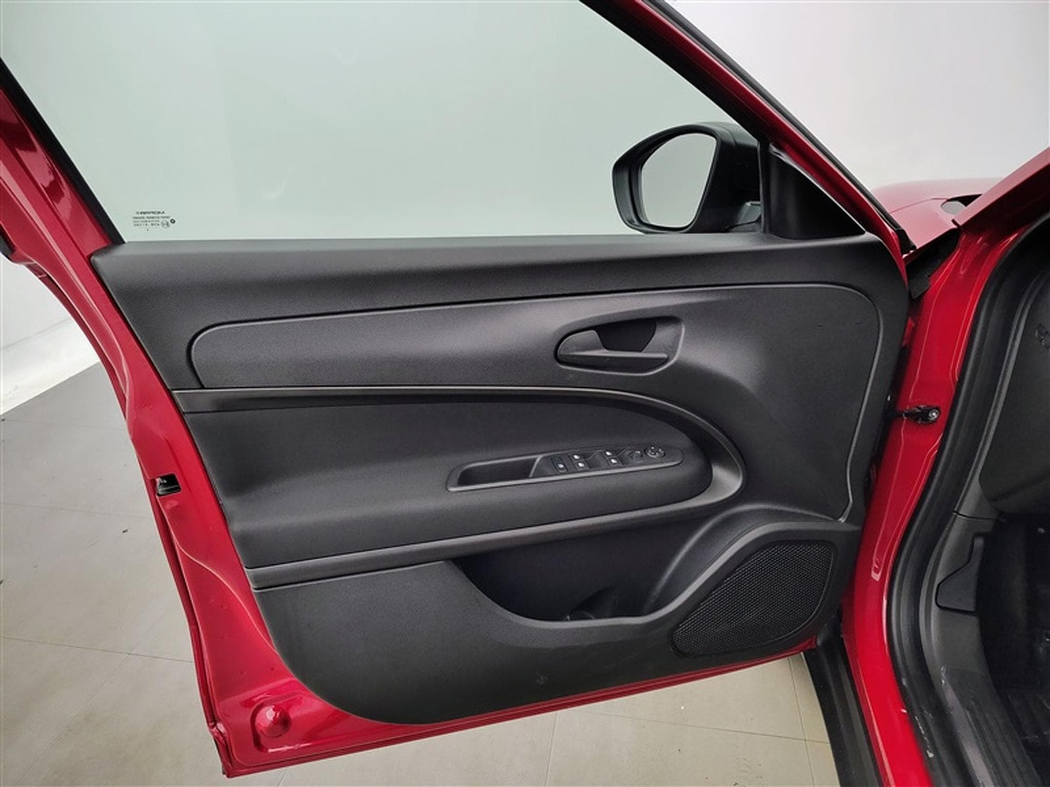 Fiat 600 1.2 Hybrid DCT Pop CARPLAY / FULL LED / KEYLESS / CAMERA (2024) - Photo 17