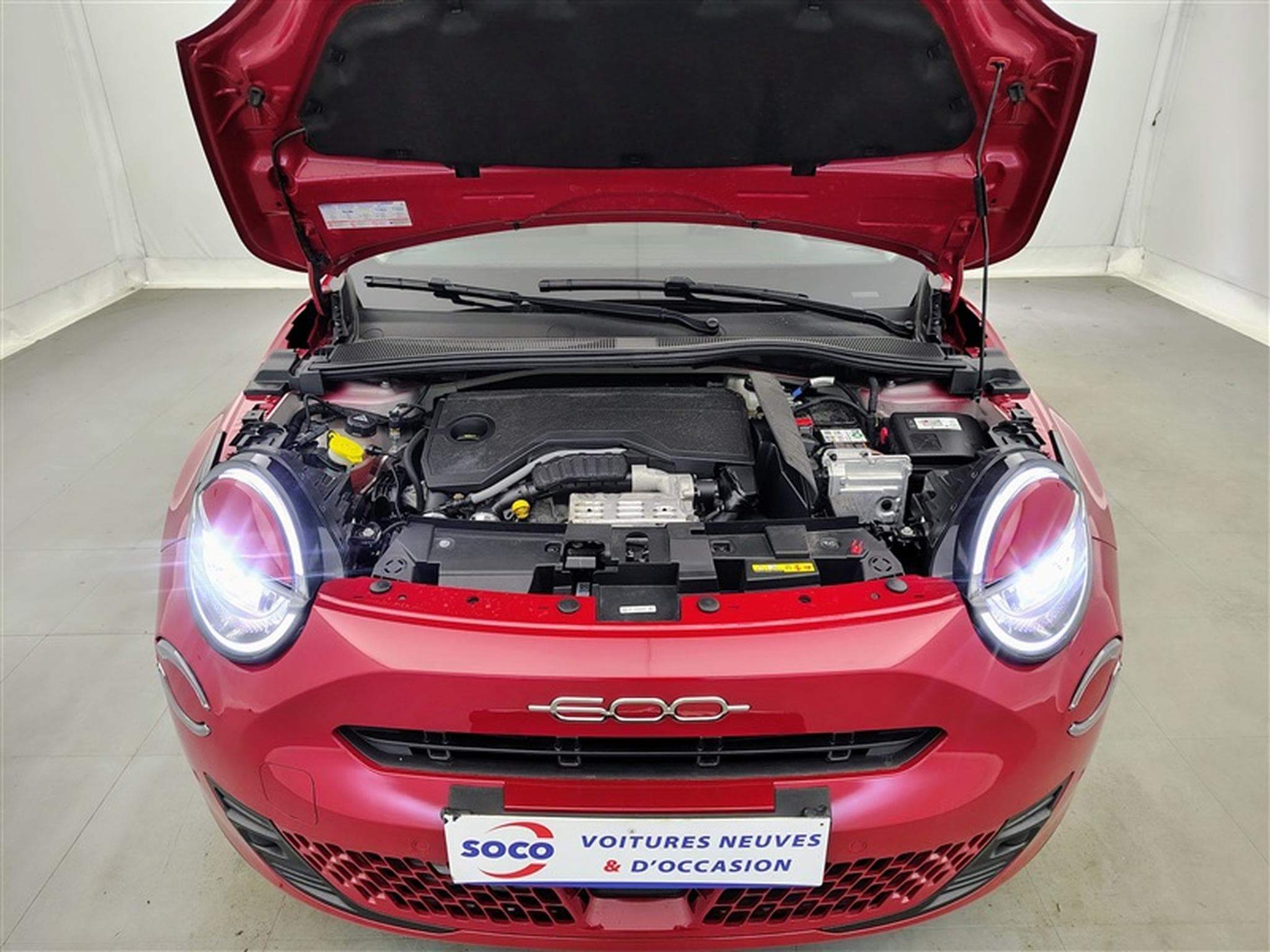 Fiat 600 1.2 Hybrid DCT Pop CARPLAY / FULL LED / KEYLESS / CAMERA (2024) - Photo 19