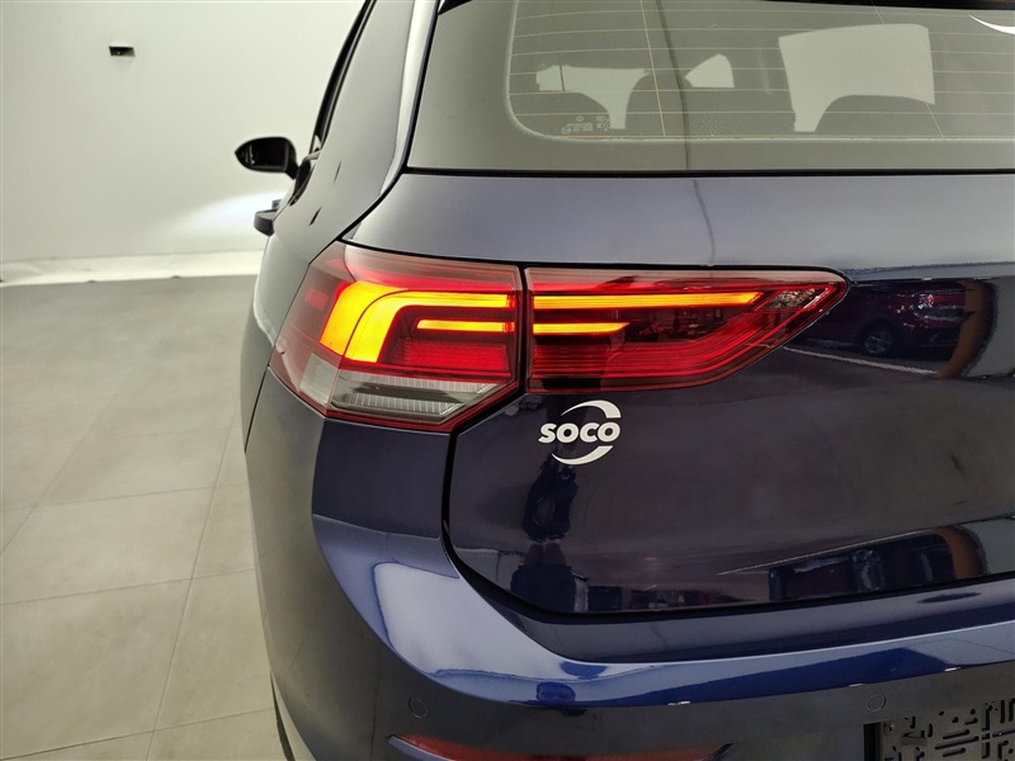 VW Golf 1.0 eTSI Life DSG NAVI / FULL LED / CARPLAY (2023) - Foto 16