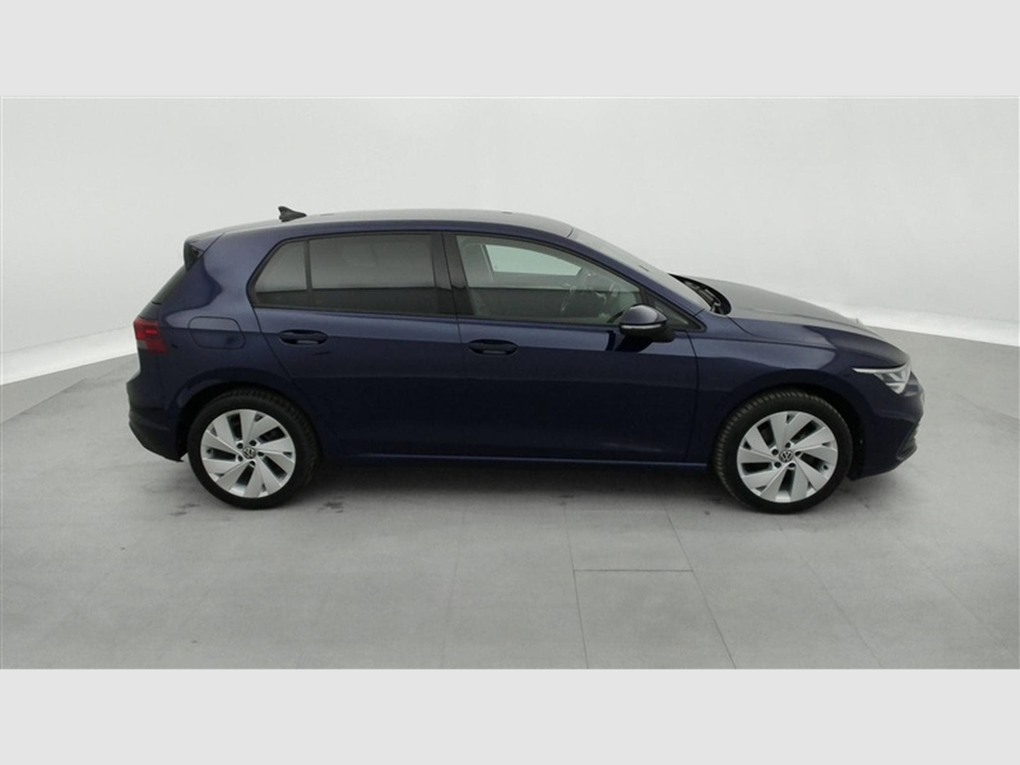 VW Golf 1.0 eTSI Life DSG NAVI / FULL LED / CARPLAY (2023) - Foto 24