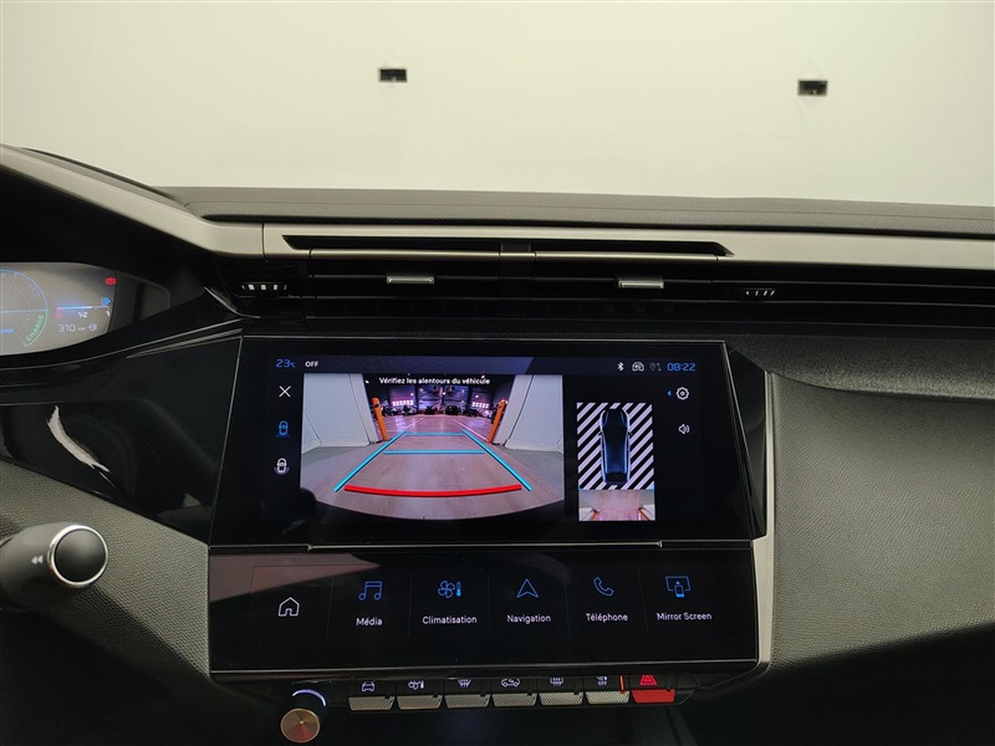 Peugeot 408 1.2 Hybrid 145cv e-DCS6 Allure NAVI / FULL LED / CAMERA (2024) - Photo 18