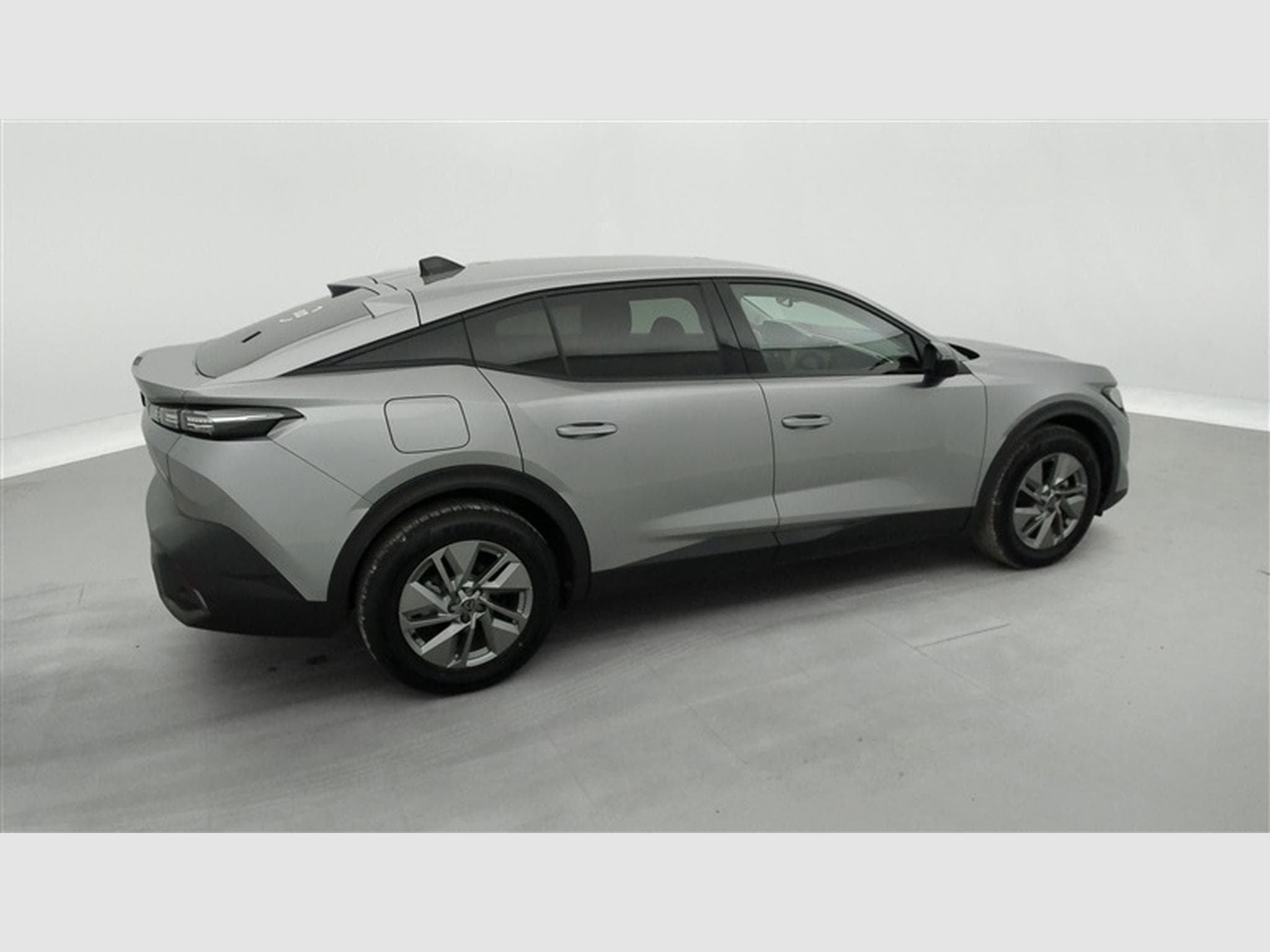 Peugeot 408 1.2 Hybrid 145cv e-DCS6 Allure NAVI / FULL LED / CAMERA (2024) - Photo 24