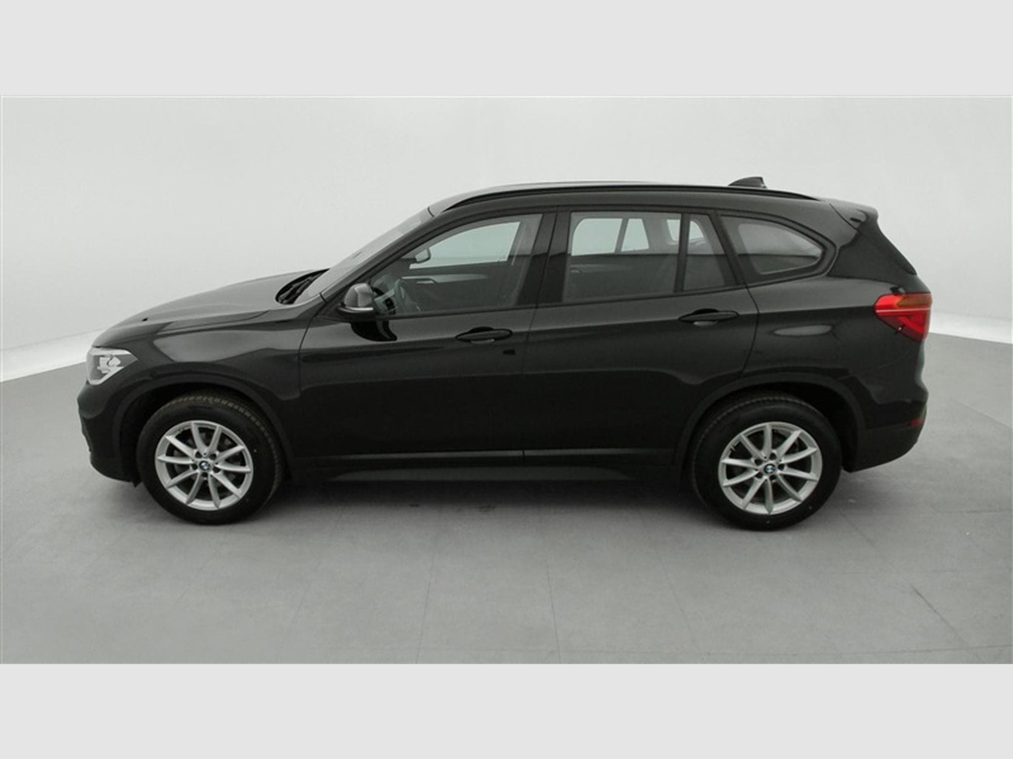 BMW X1 1.5 dA sDrive16 NAVI / CUIR (2022) - Foto 3