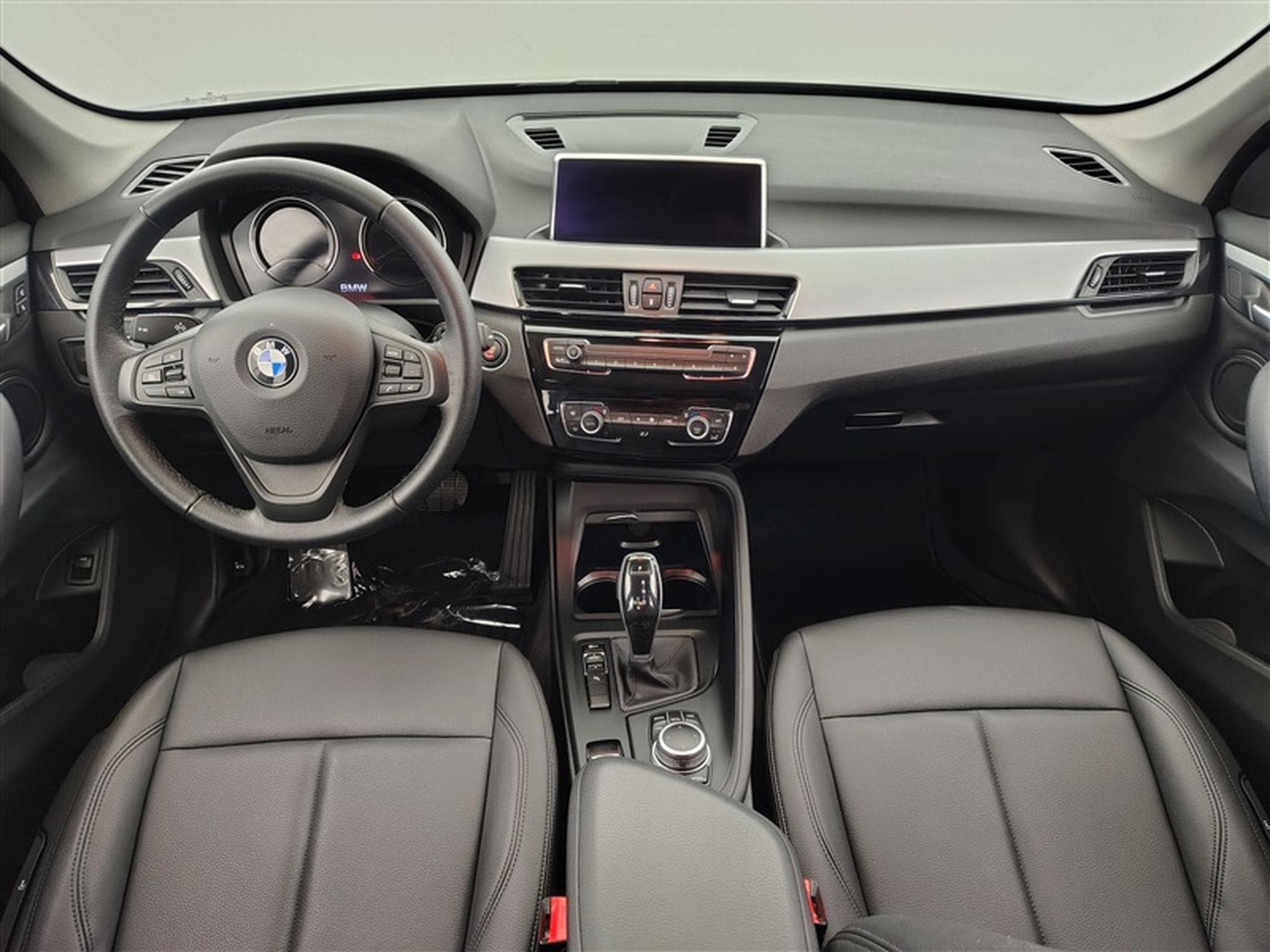 BMW X1 1.5 dA sDrive16 NAVI / CUIR (2022) - Foto 8