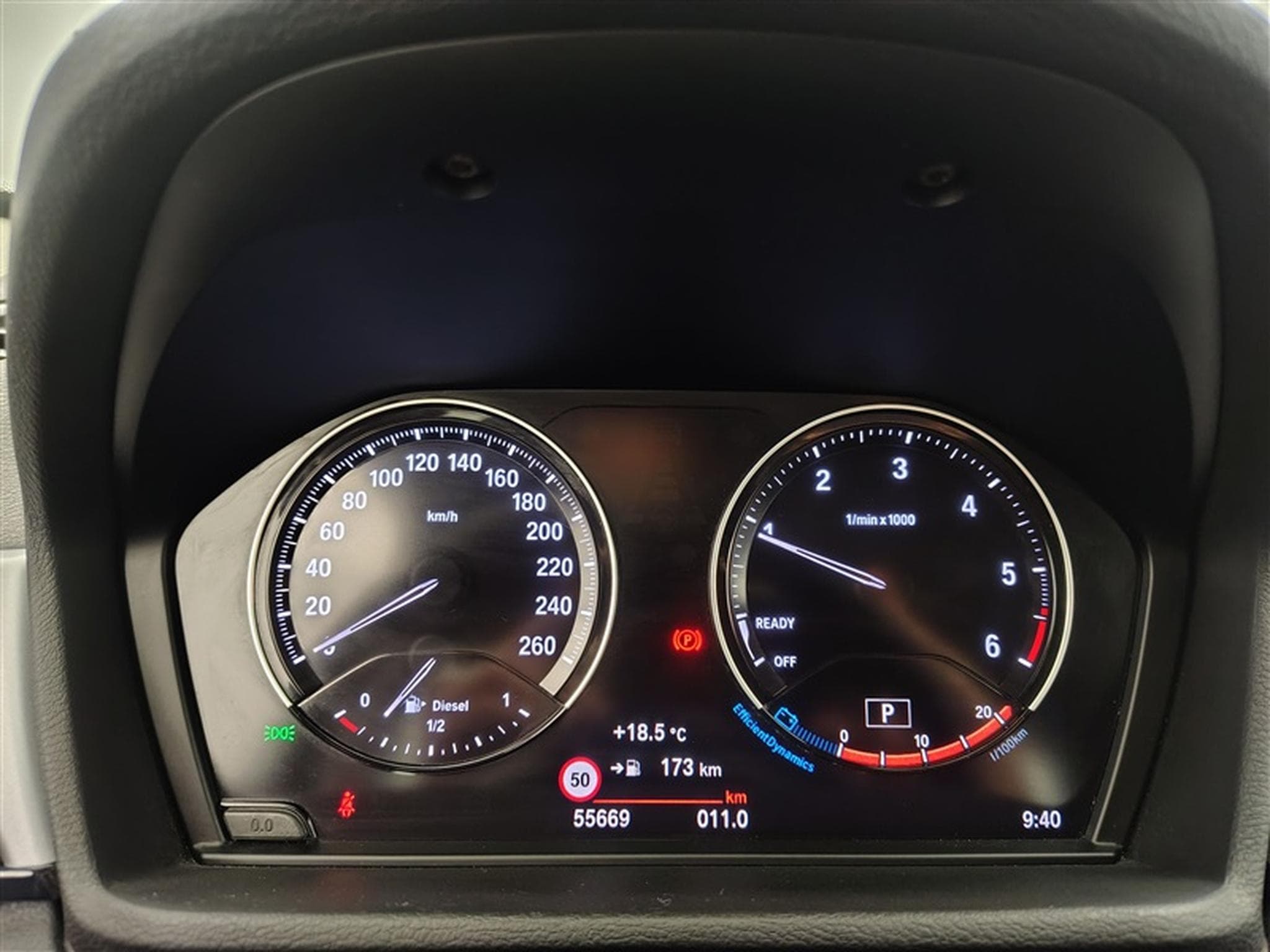 BMW X1 1.5 dA sDrive16 NAVI / CUIR (2022) - Foto 10