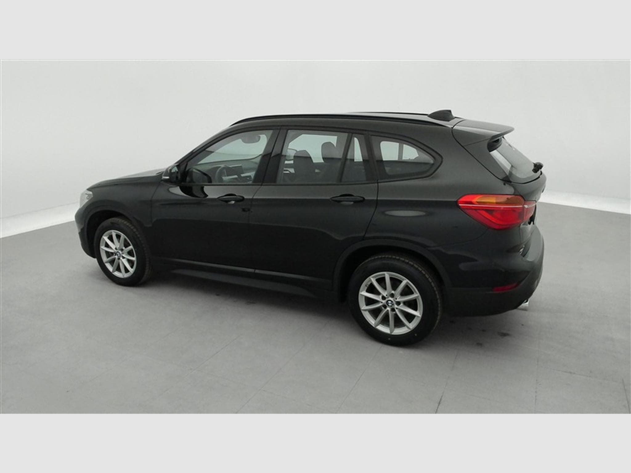 BMW X1 1.5 dA sDrive16 NAVI / CUIR (2022) - Foto 25