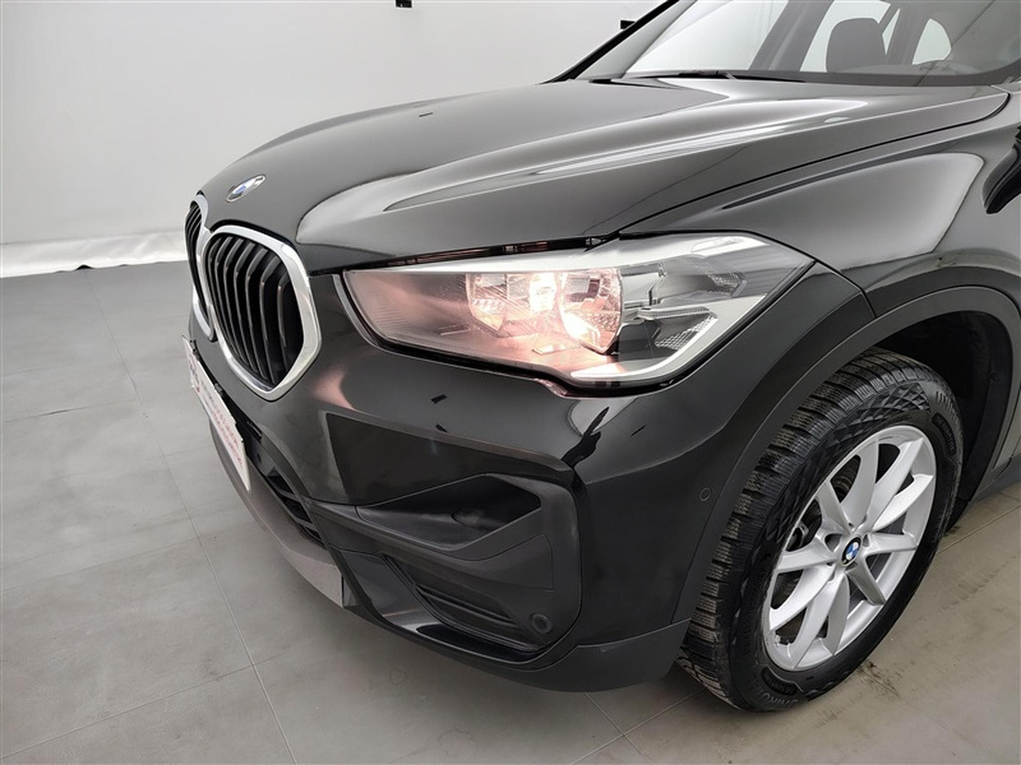 BMW X1 1.5 dA sDrive16 NAVI / CUIR / CLIM (2021) - Foto 15