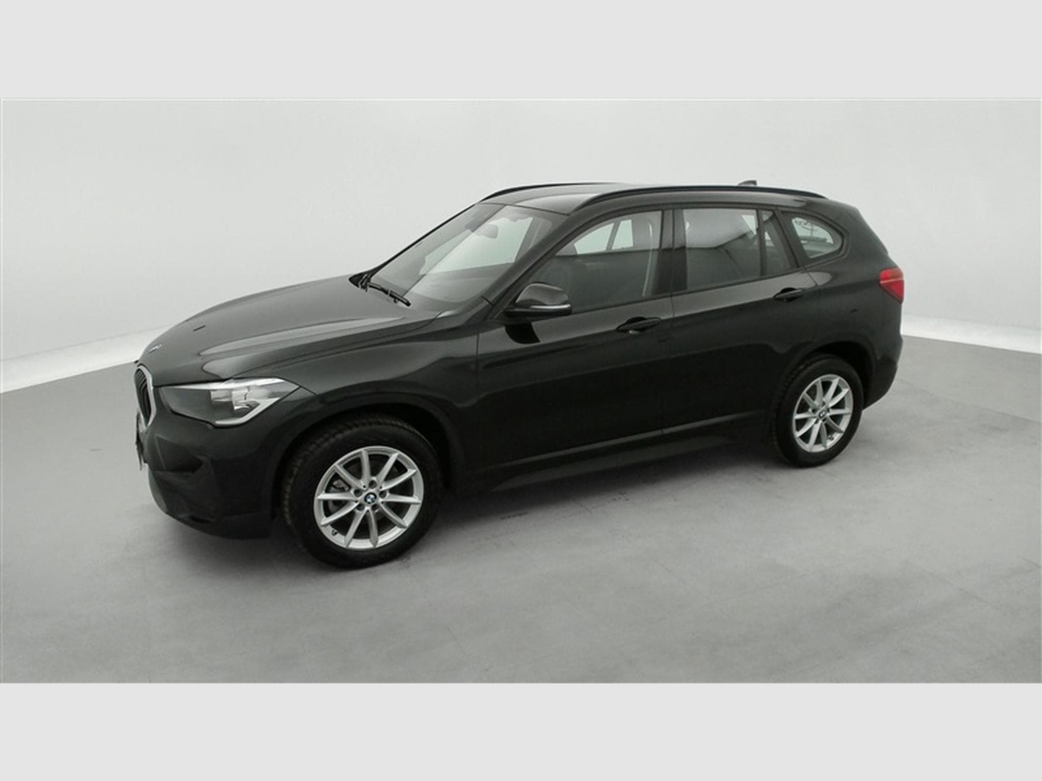 BMW X1 1.5 dA sDrive16 NAVI / CUIR / CLIM (2021) - Foto 20
