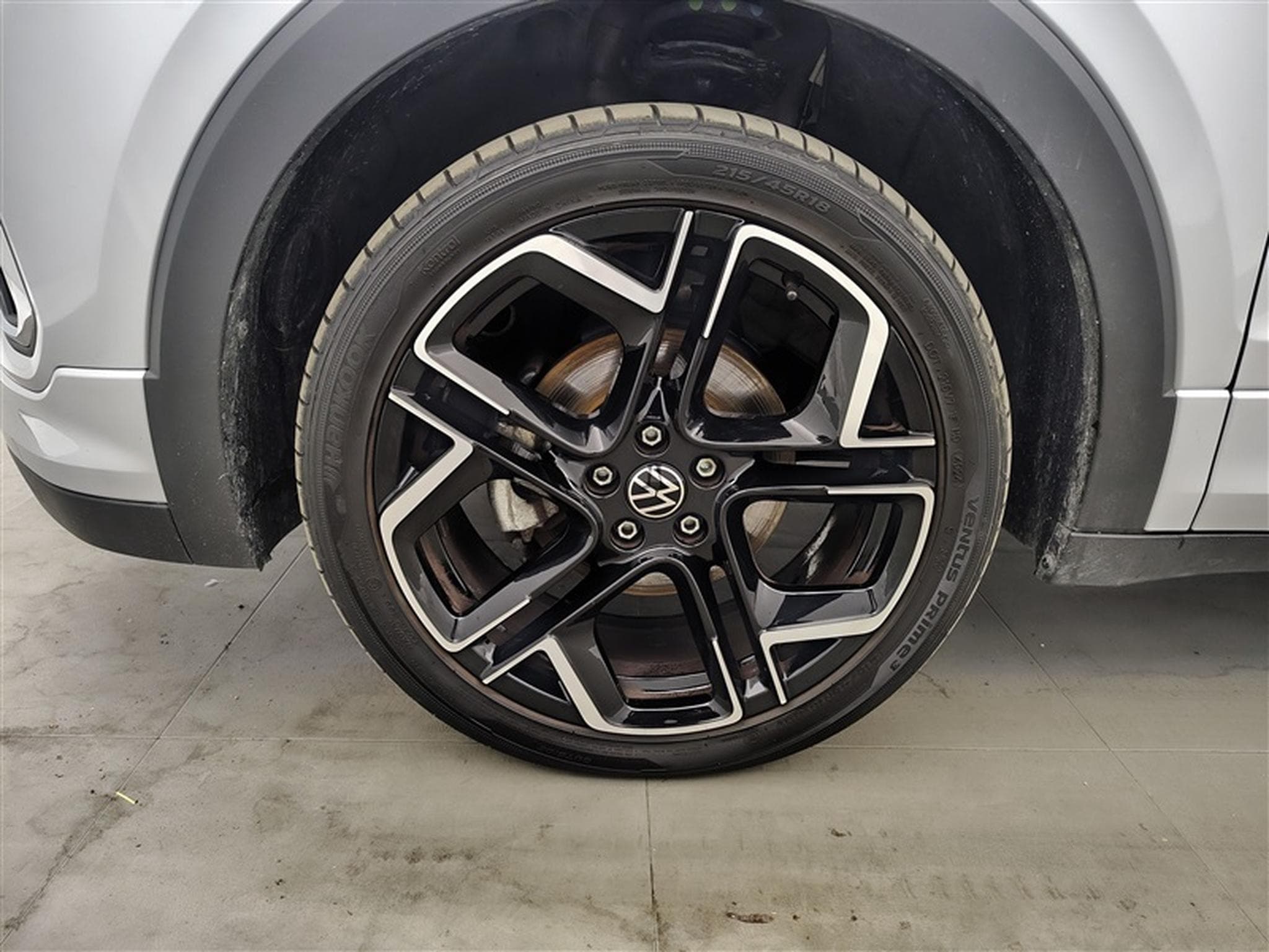 VW T-Cross 1.0 TSI 115Cv DSG7 R-Line CARPLAY / CAMERA / FULL LED (2025) - Foto 6