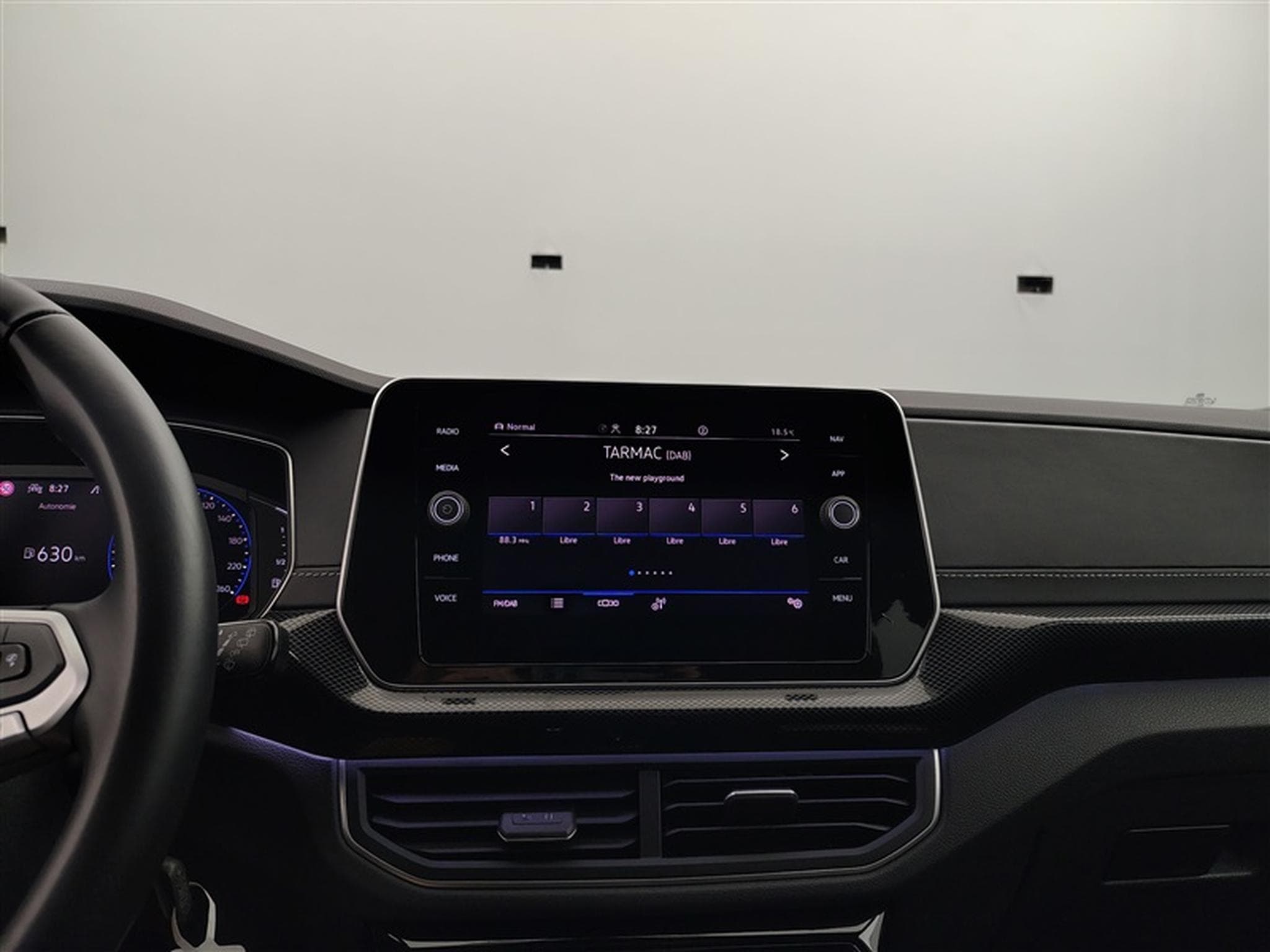 VW T-Cross 1.0 TSI 115Cv DSG7 R-Line CARPLAY / CAMERA / FULL LED (2025) - Foto 11