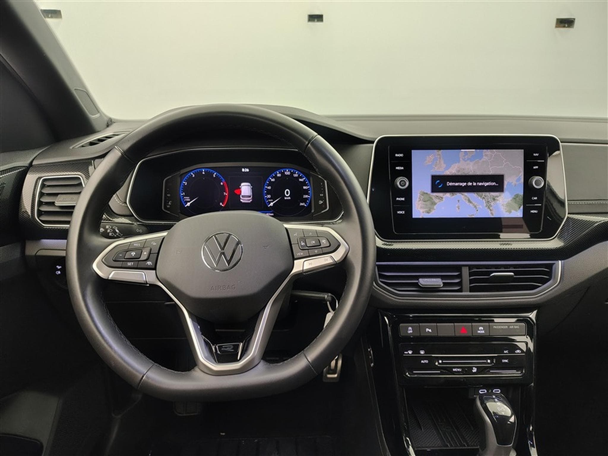 VW T-Cross 1.0 TSI 115Cv DSG7 R-Line CARPLAY / CAMERA / FULL LED (2025) - Foto 9