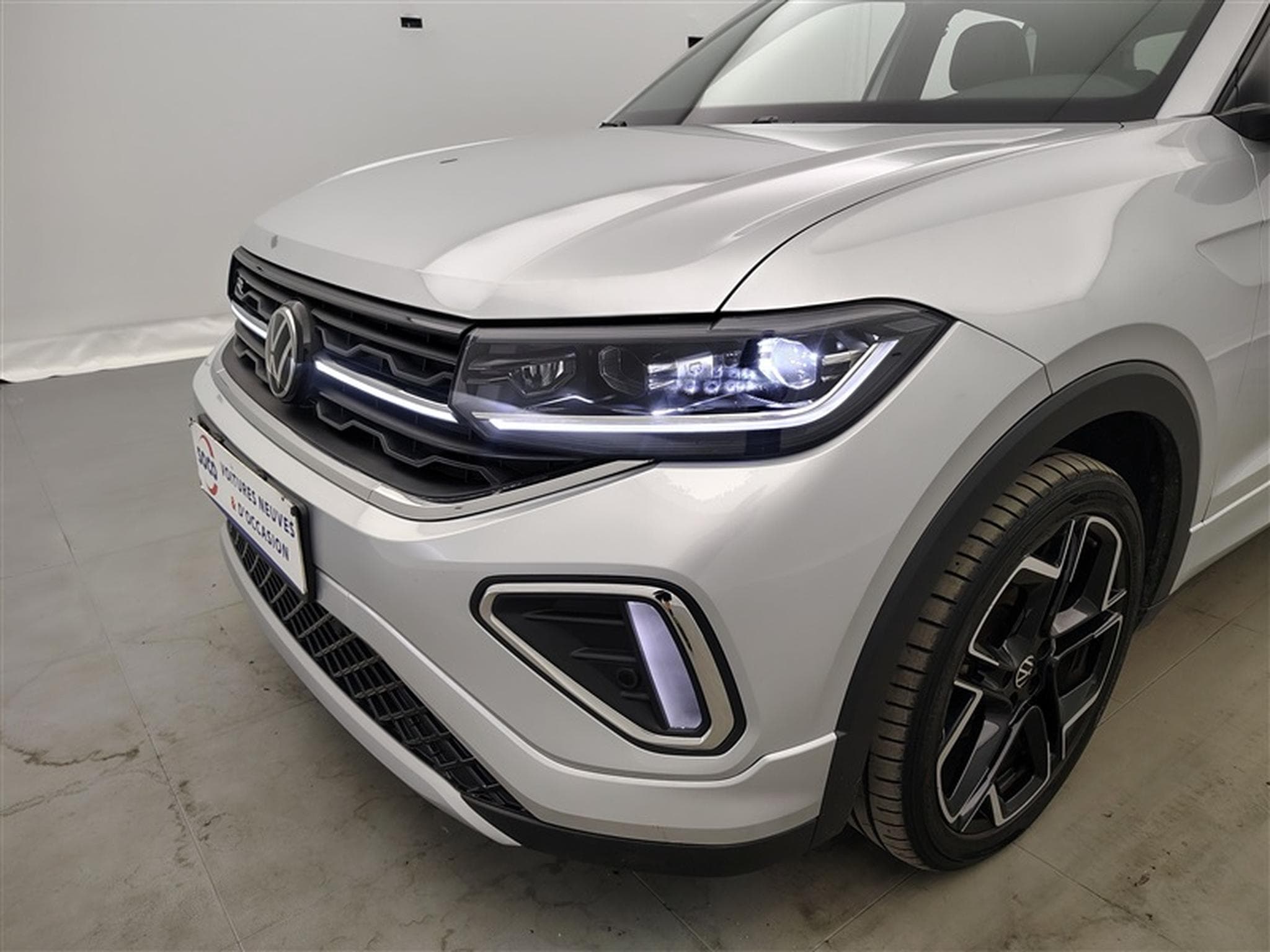 VW T-Cross 1.0 TSI 115Cv DSG7 R-Line CARPLAY / CAMERA / FULL LED (2025) - Foto 15