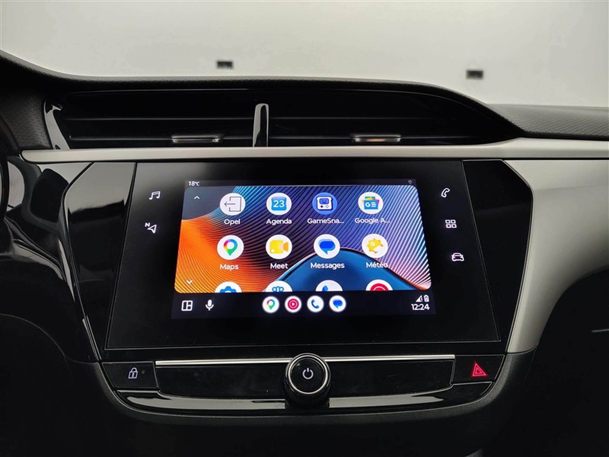 Opel Corsa 1.2i Edition CARPLAY / ALU (2023) - Foto 18