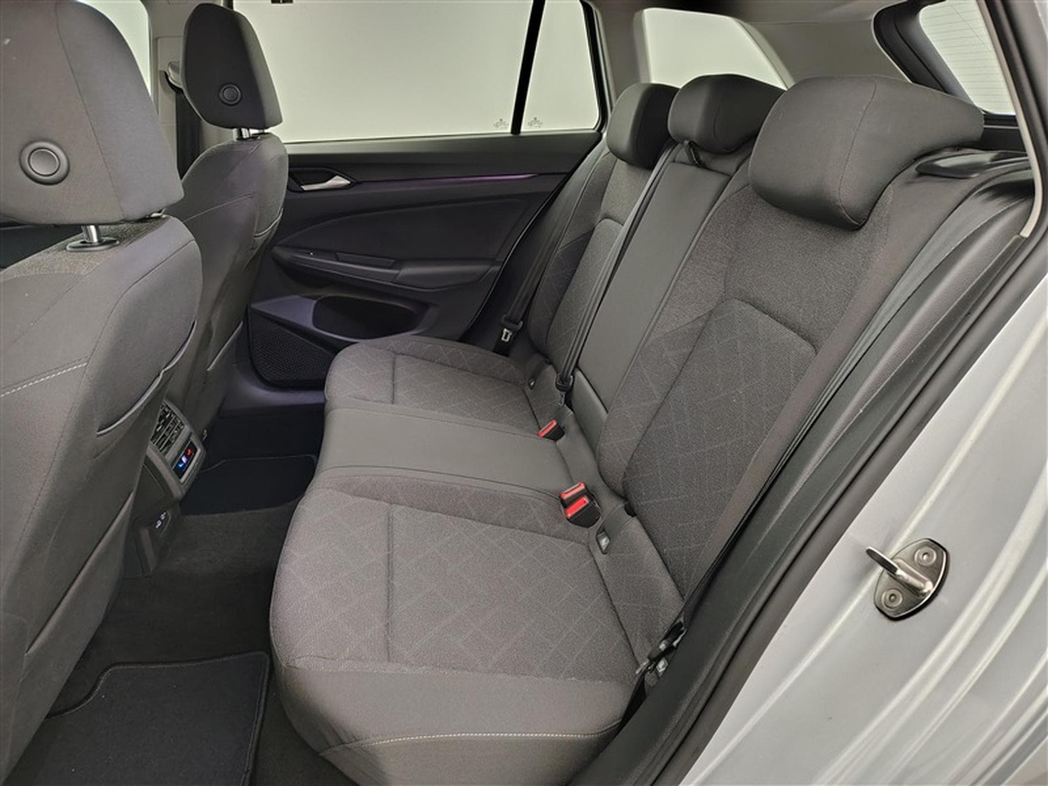 VW Golf Golf SW 1.0 TSI Life Business OPF (2022) - Foto 13