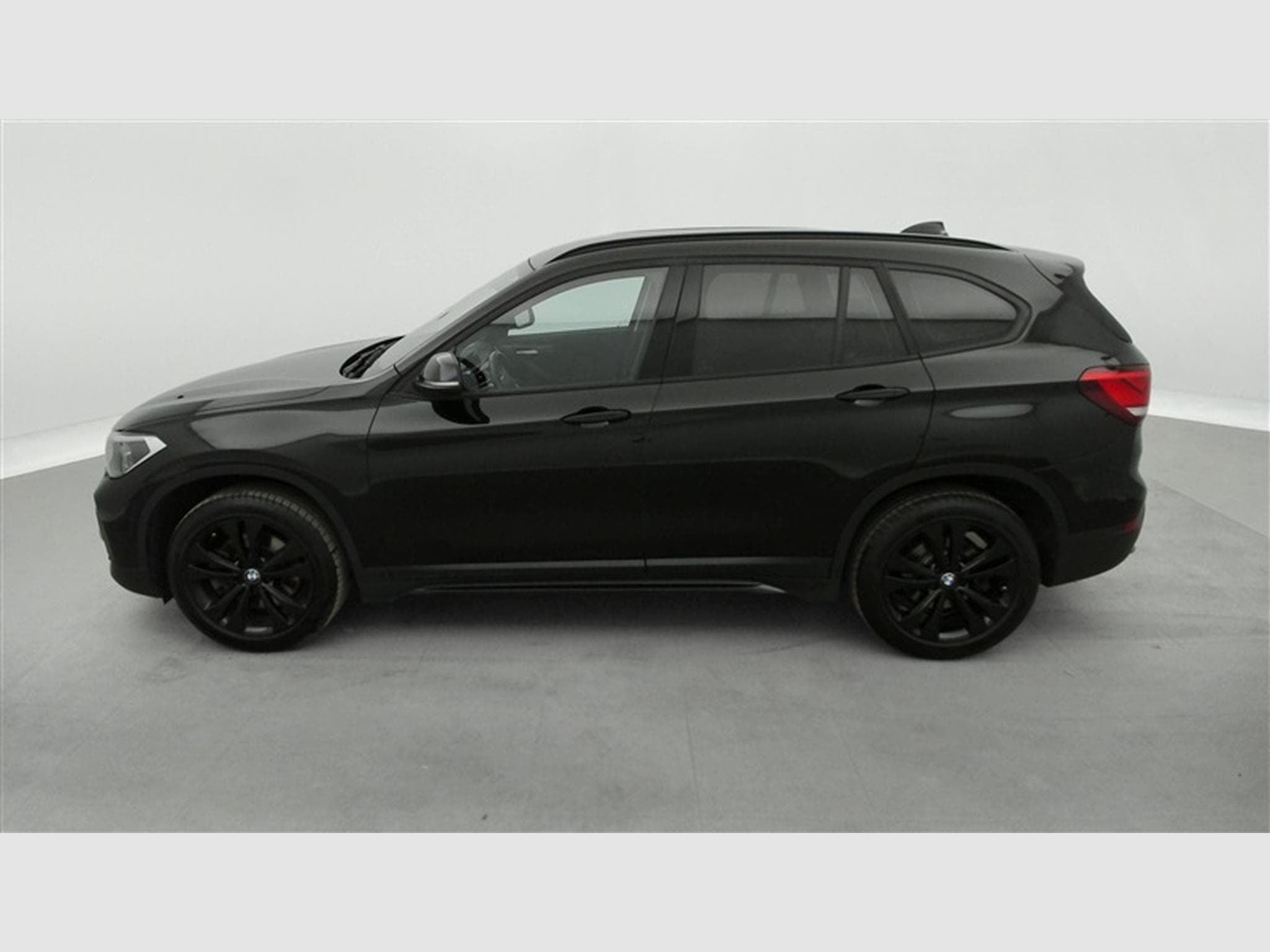 BMW X1 2.0 dAS sDrive20 NAVI / CUIR SPORT / FULL LED (2022) - Photo 3