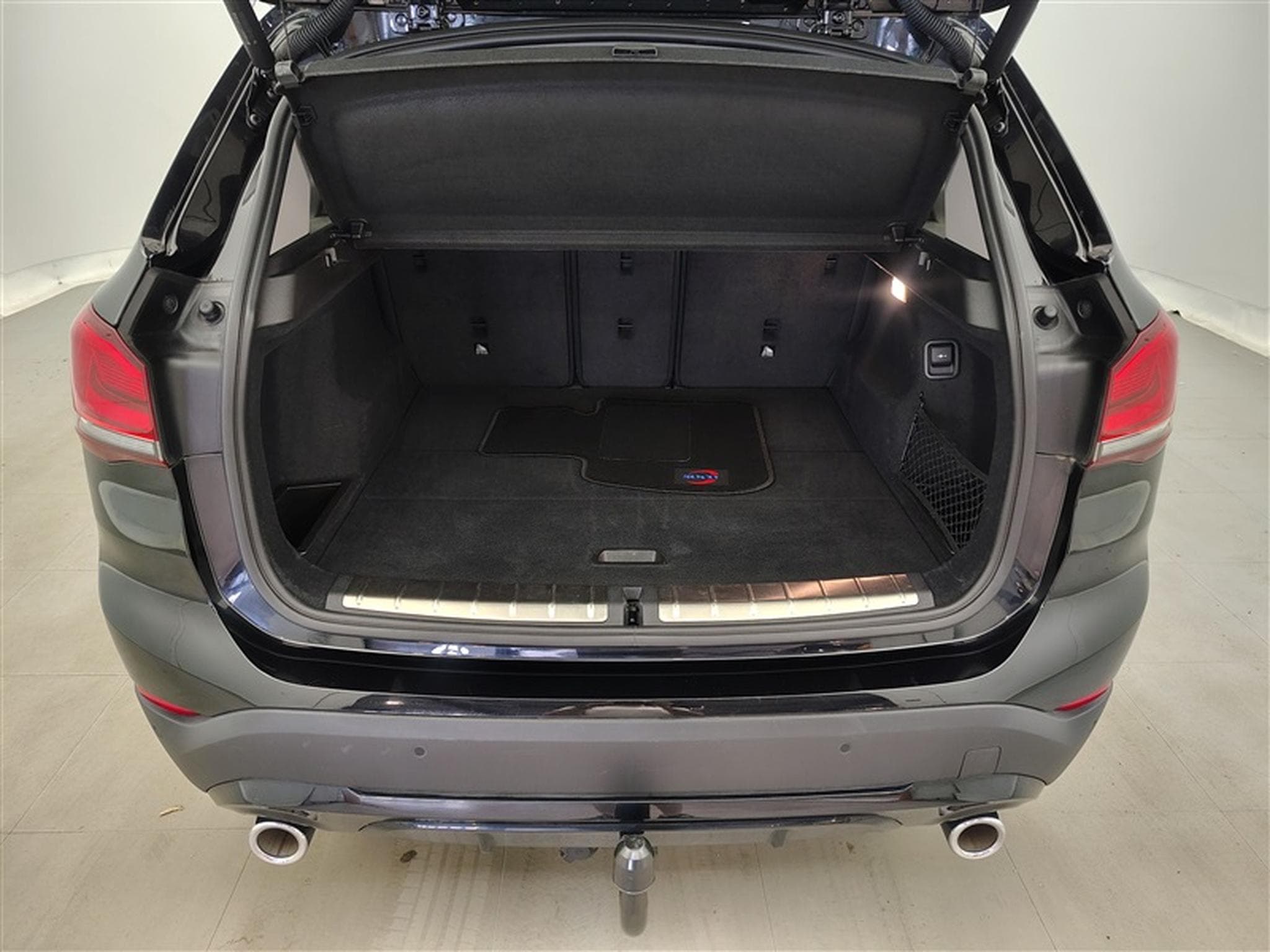 BMW X1 2.0 dAS sDrive20 NAVI / CUIR SPORT / FULL LED (2022) - Photo 14