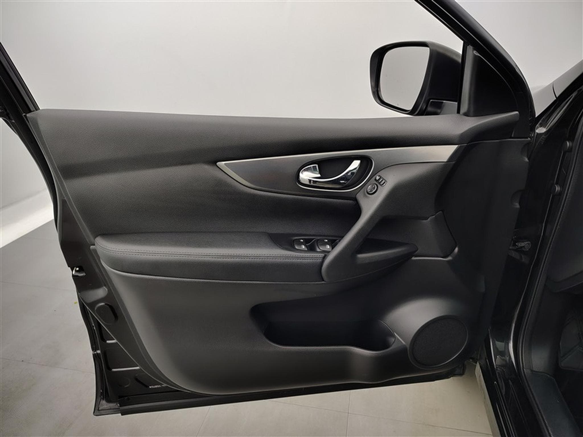 Nissan Qashqai 1.3 DIG-T N-Connecta NAVI / TOIT PANO / CAMERA (2019) - Foto 16