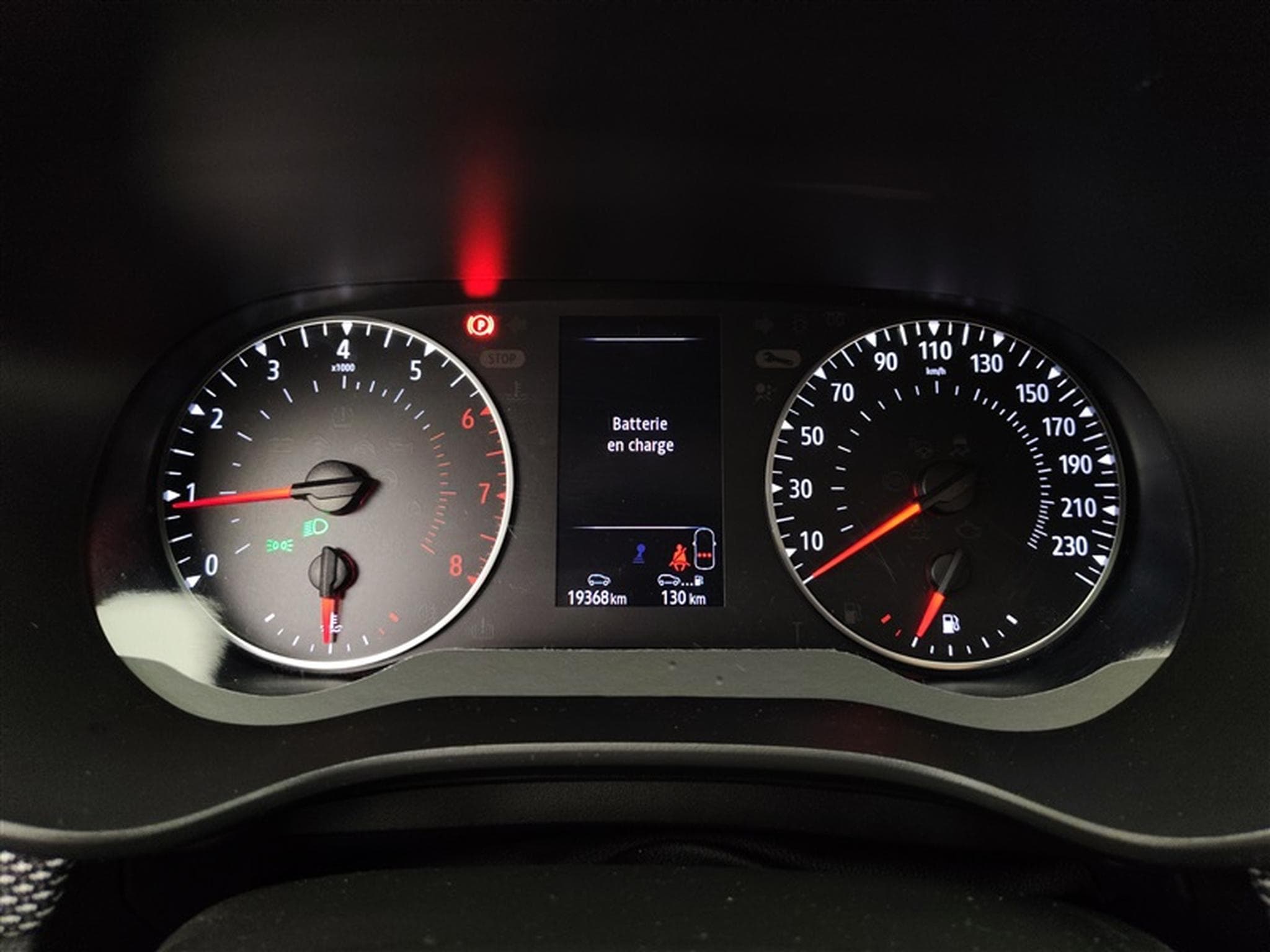 Dacia Sandero 1.0i SCe Comfort CARPLAY / FULL LED / PDC AR (2022) - Foto 10