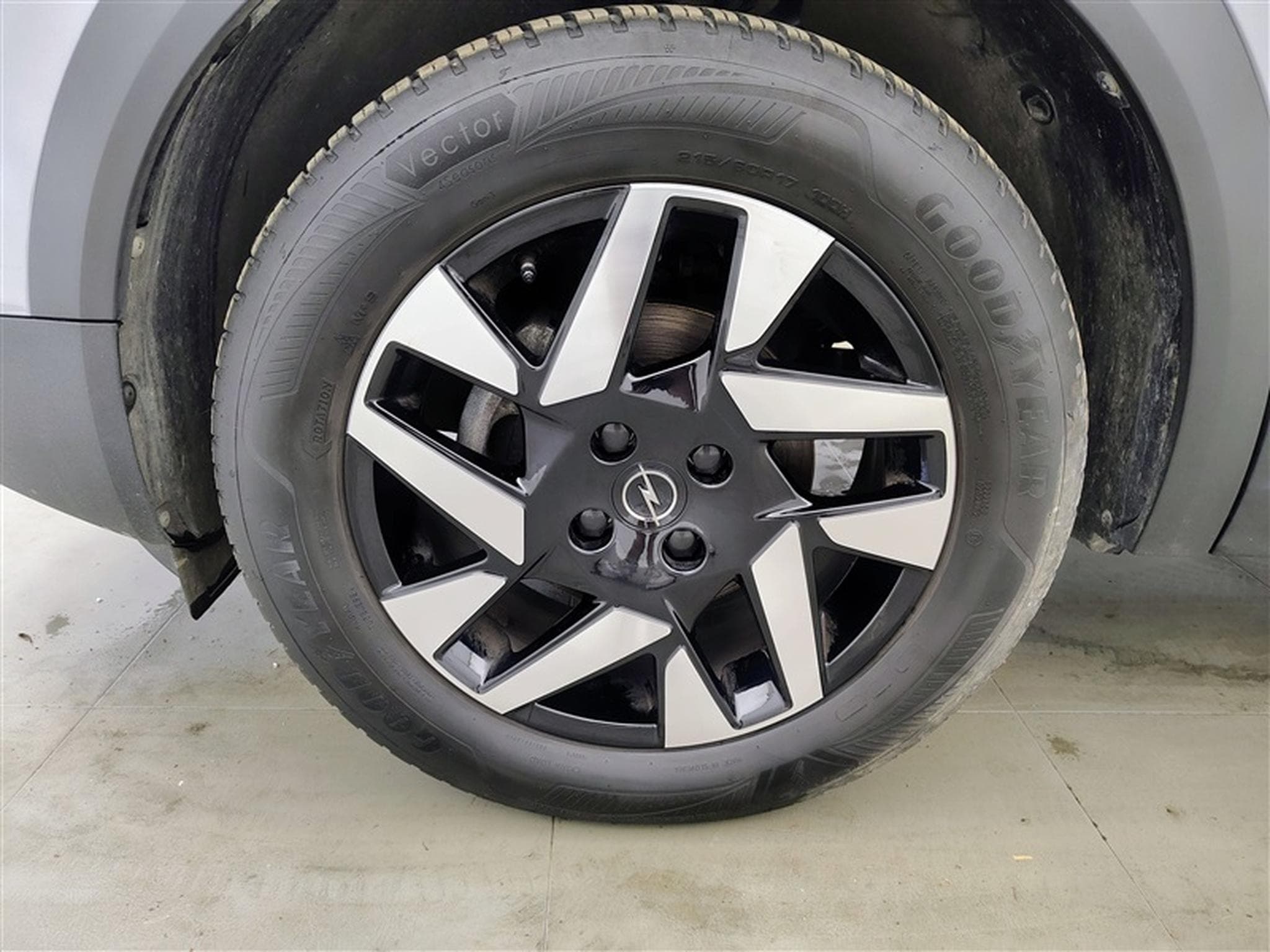 Opel Mokka 1.2 Turbo Elegance S/S (EU6.4) (2023) - Foto 6