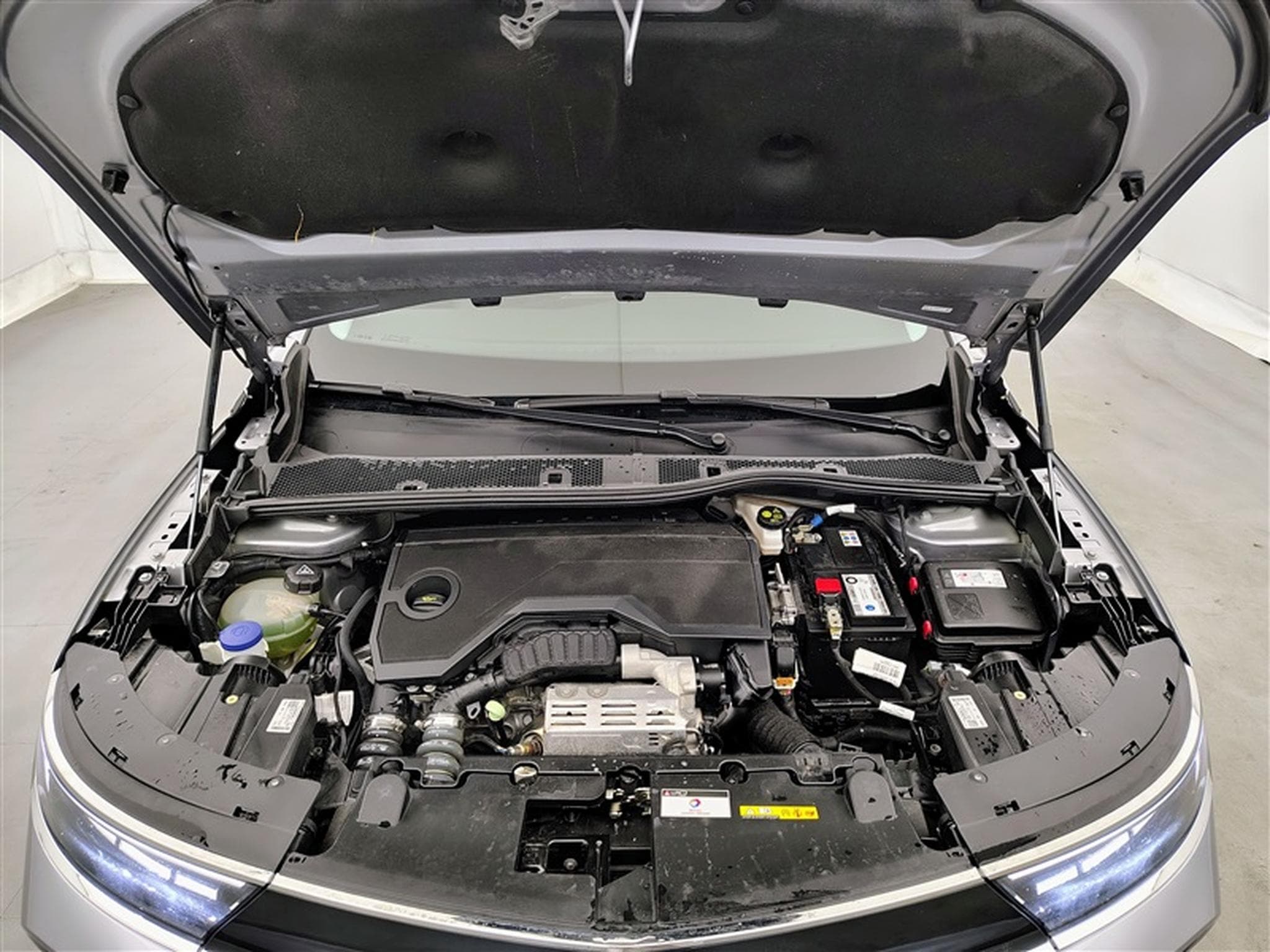 Opel Mokka 1.2 Turbo Elegance S/S (EU6.4) (2023) - Foto 19