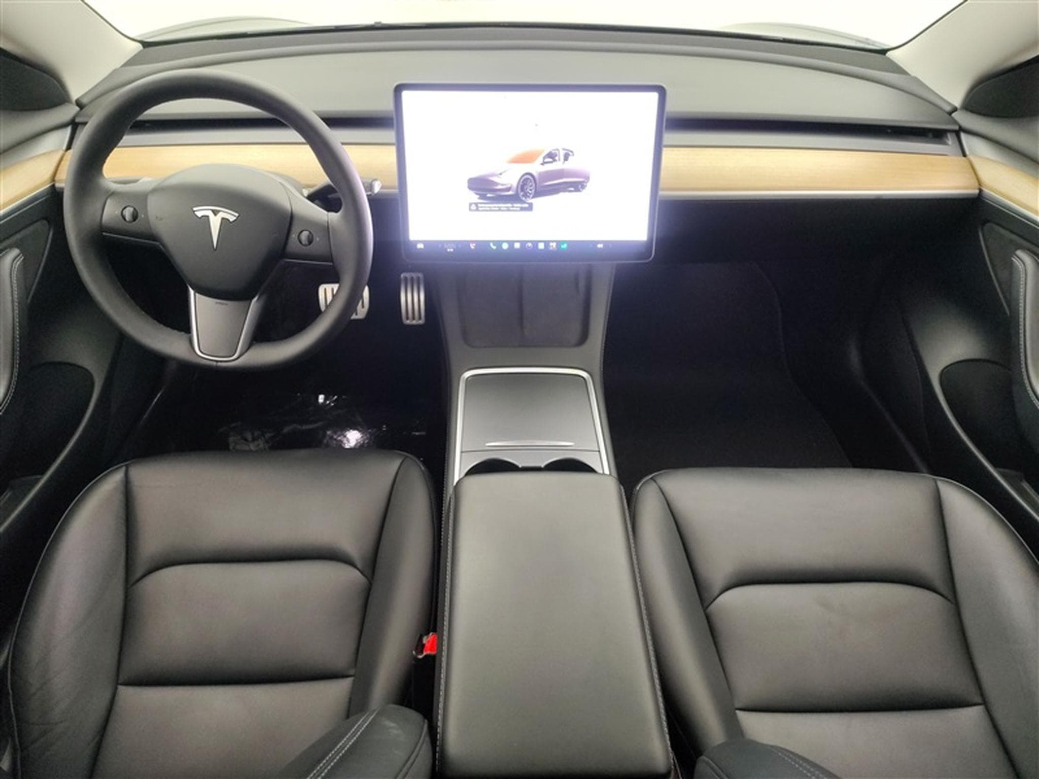 Tesla Model 3 Dual Motor AWD NAVI / FULL LED / PANO / CAMERA 360° / JA 20" (2023) - Foto 8