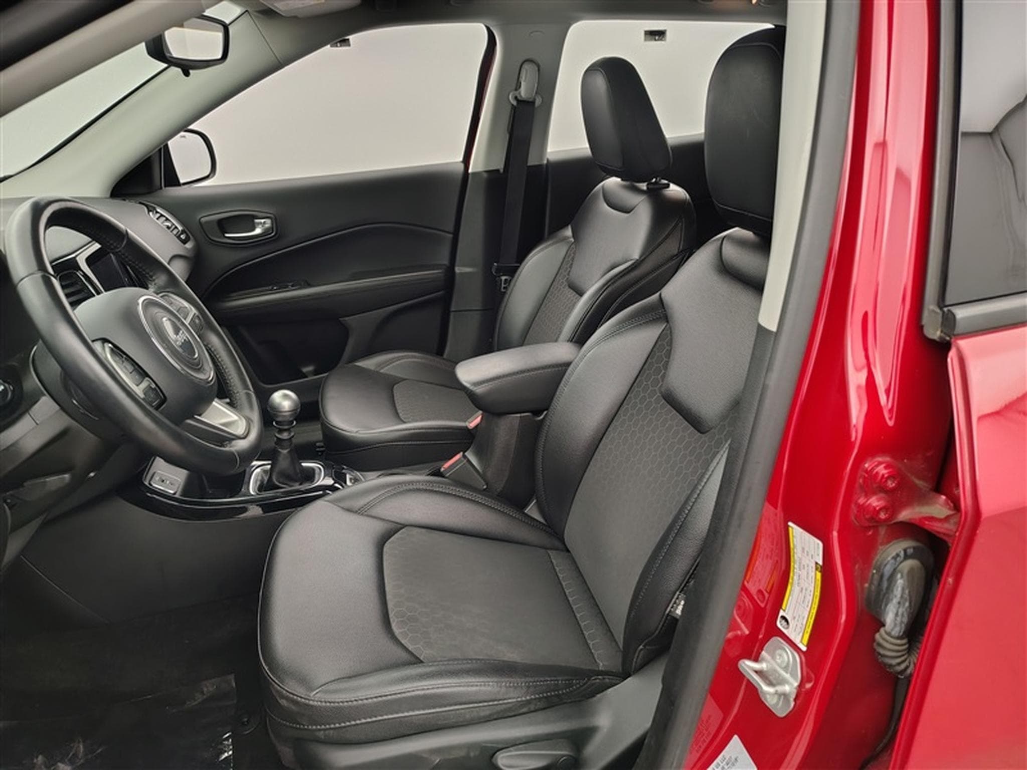 Jeep Compass 1.4 Turbo 140cv Longitude NAVI / CUIR PARTIEL / CAMERA (2019) - Photo 7