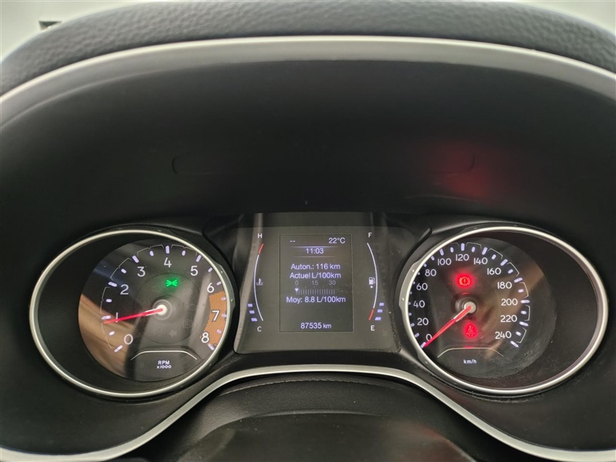 Jeep Compass 1.4 Turbo 140cv Longitude NAVI / CUIR PARTIEL / CAMERA (2019) - Photo 10
