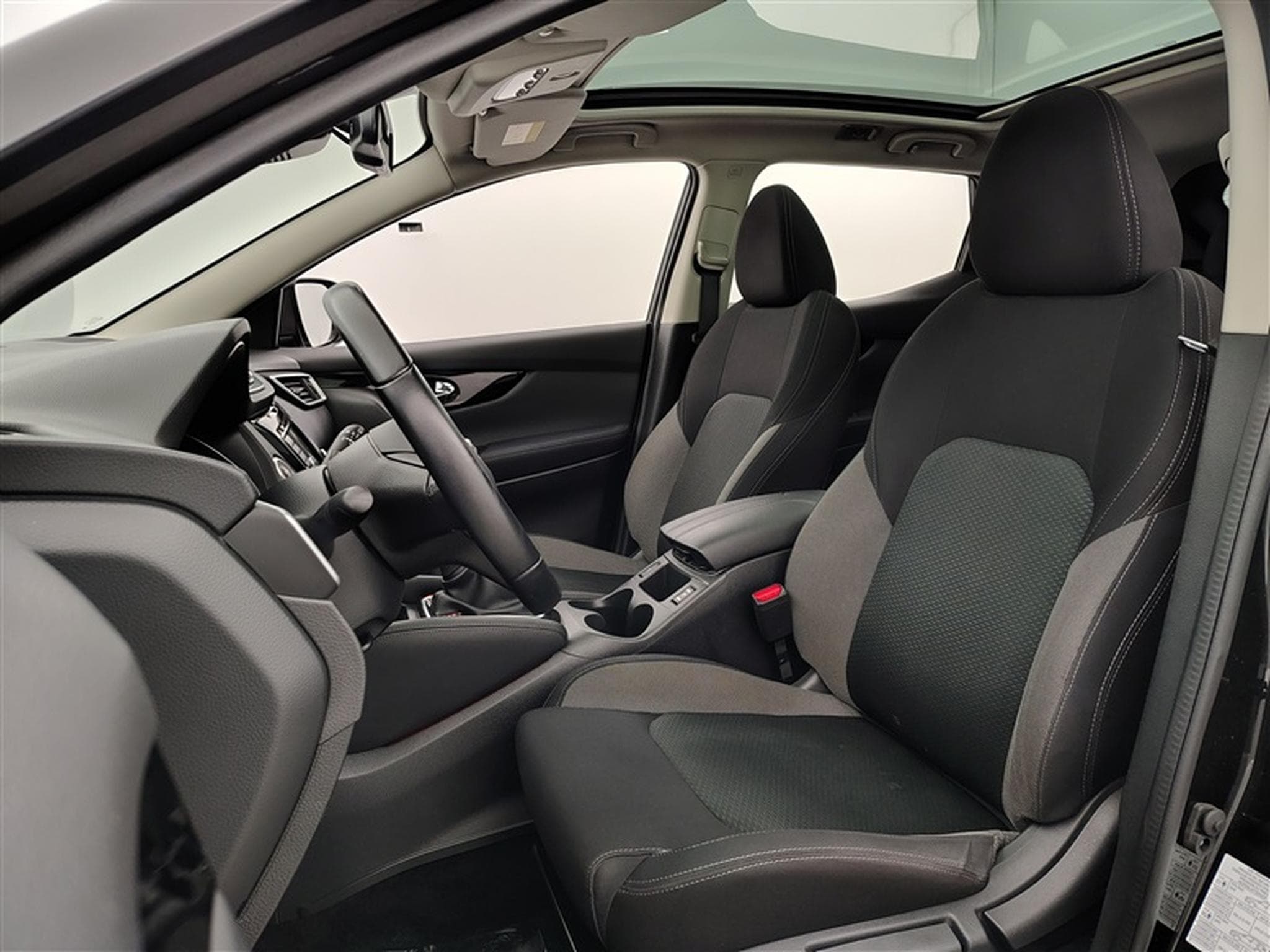 Nissan Qashqai 1.3i N Connecta Sun DCT 160 Toit Pano/Navi/Carplay (2021) - Photo 7