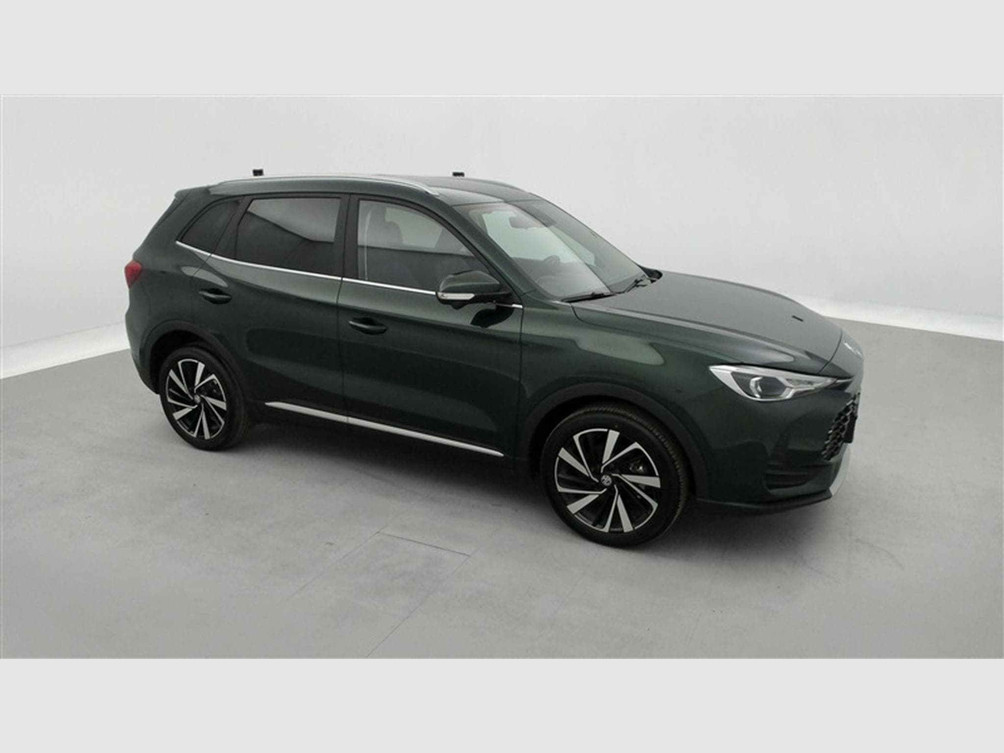MG ZS 1.5 Hybrid+ Luxury NAVI / FULL LED / CUIR / CAMERA 360 (2026) - Foto 23