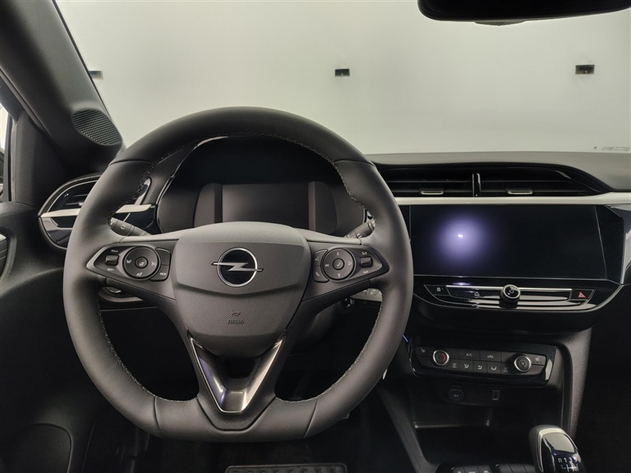 Opel Corsa 1.2 Turbo 100Cv GS Line S-CUIR / CARPLAY / FULL LED / CAMERA (2025) - Photo 8