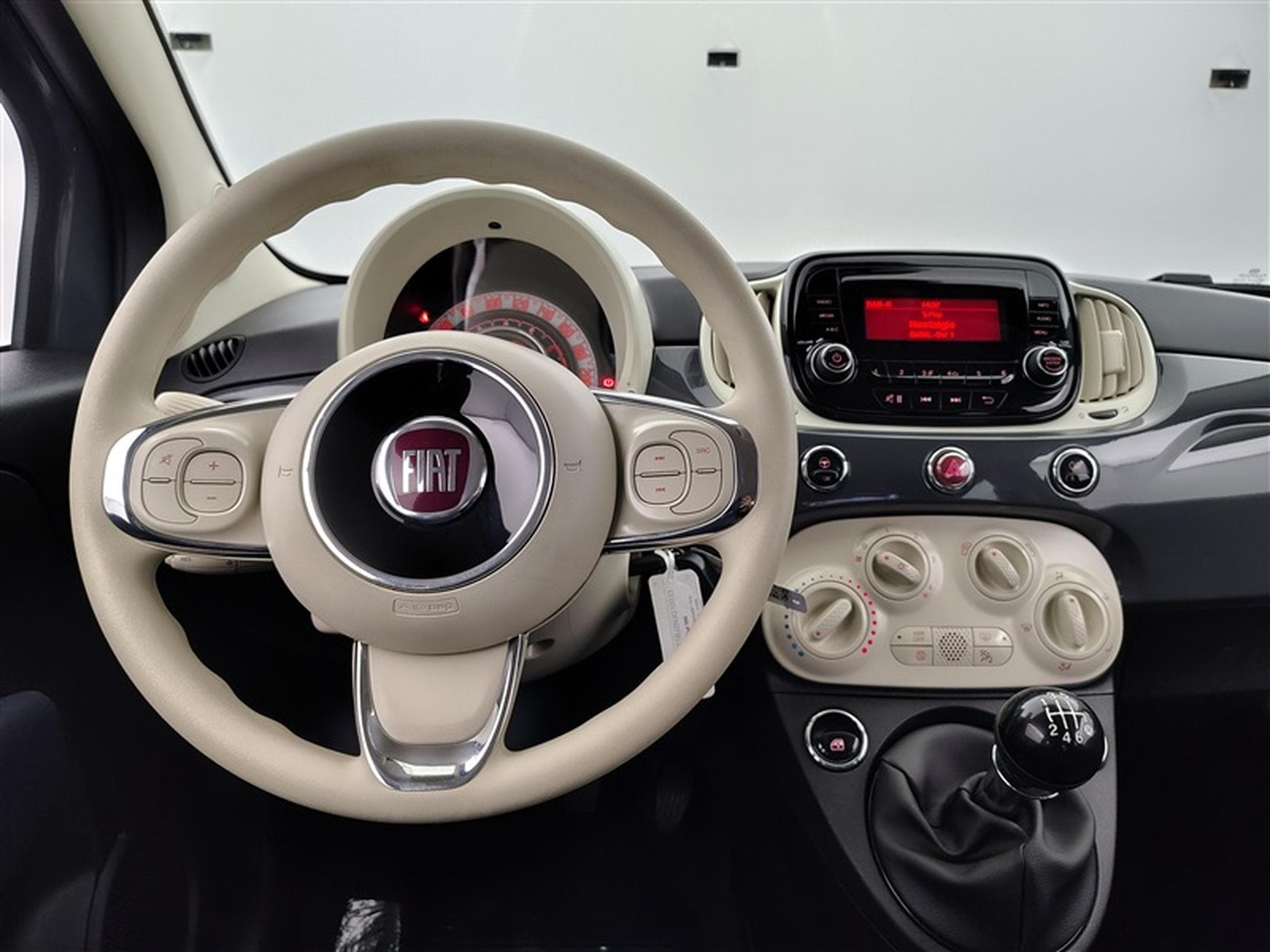 Fiat 500 1.0i MHEV Cult (2022) - Photo 9