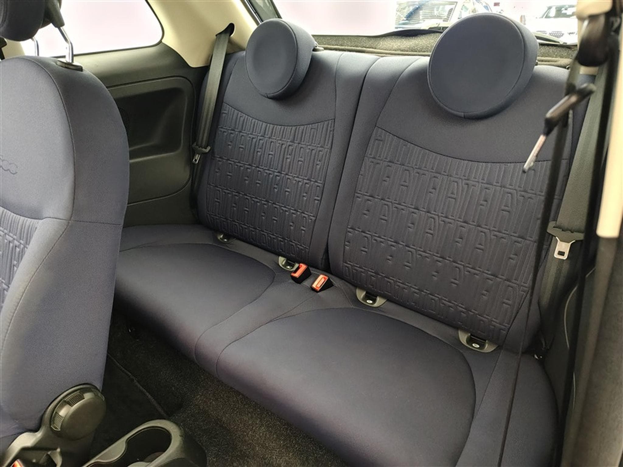 Fiat 500 1.0i MHEV Cult (2022) - Photo 13