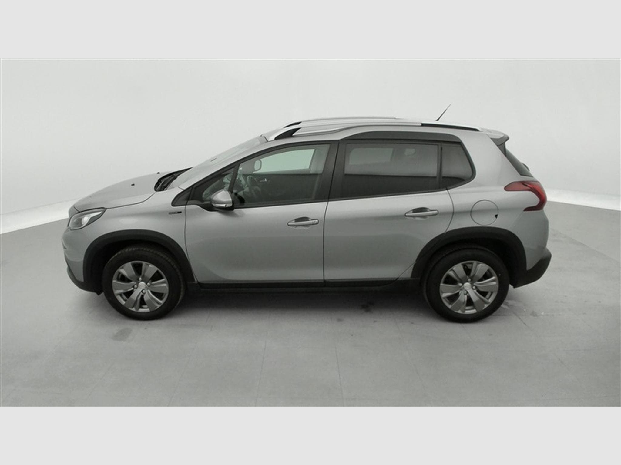 Peugeot 2008 1.2i PureTech Signature S&S (EU6.2) (2019) - Photo 3